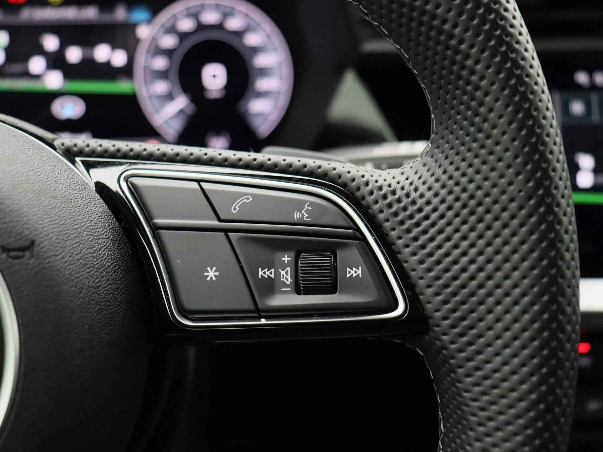 Audi A3 Sportback 45 TFSI e S edition Competition 245 PK | Automaat | S-line interieur | S-line exterieur | Automaat | Navigatie |  Cruise Control | Half-Leder | Parkeersensoren | Stoelverwarming | Lichtmetalen velgen | Climate Control | Fabrieksgarantie | - 27/46