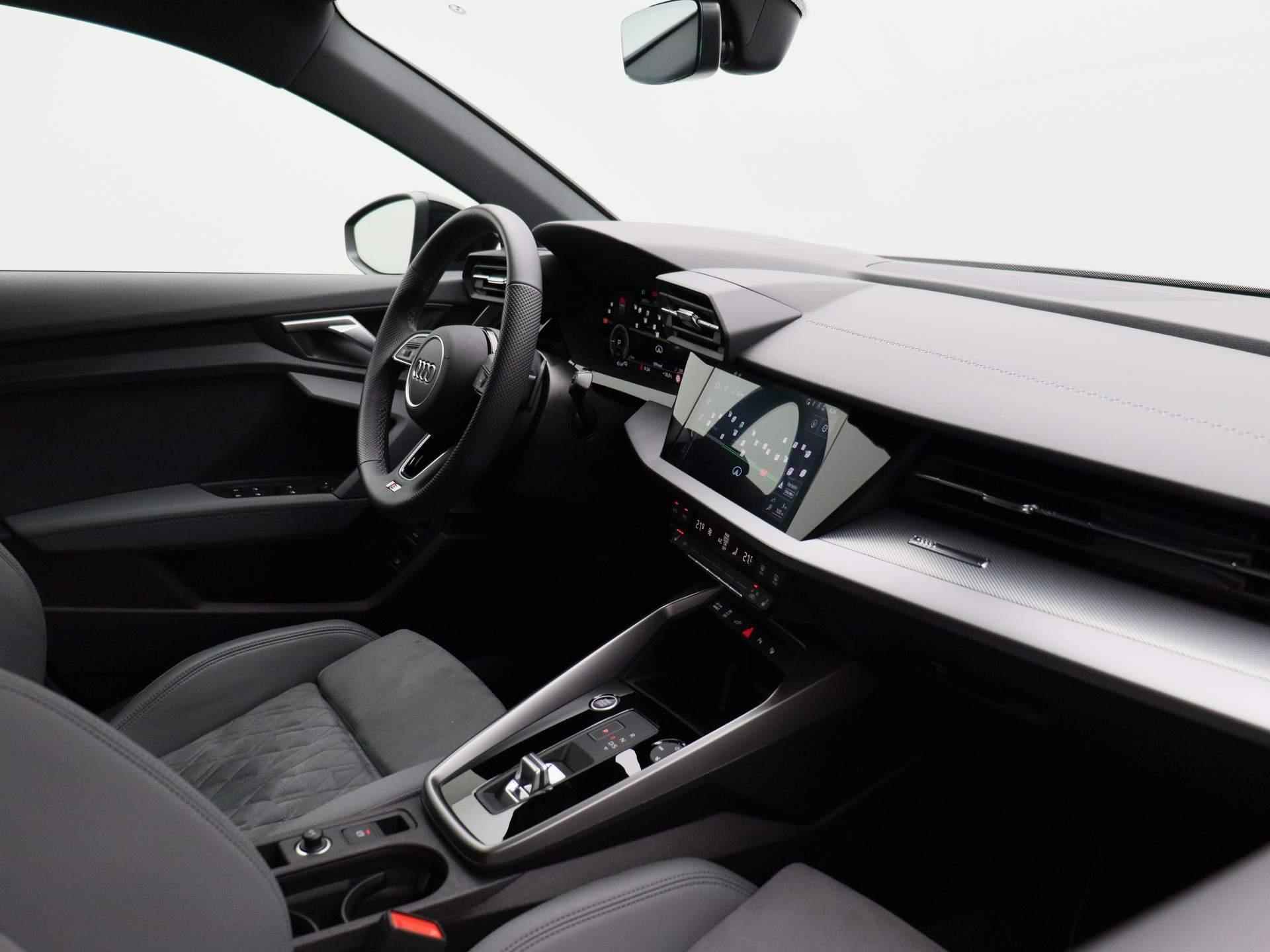 Audi A3 Sportback 45 TFSI e S edition Competition 245 PK | Automaat | S-line interieur | S-line exterieur | Automaat | Navigatie |  Cruise Control | Half-Leder | Parkeersensoren | Stoelverwarming | Lichtmetalen velgen | Climate Control | Fabrieksgarantie | - 41/46