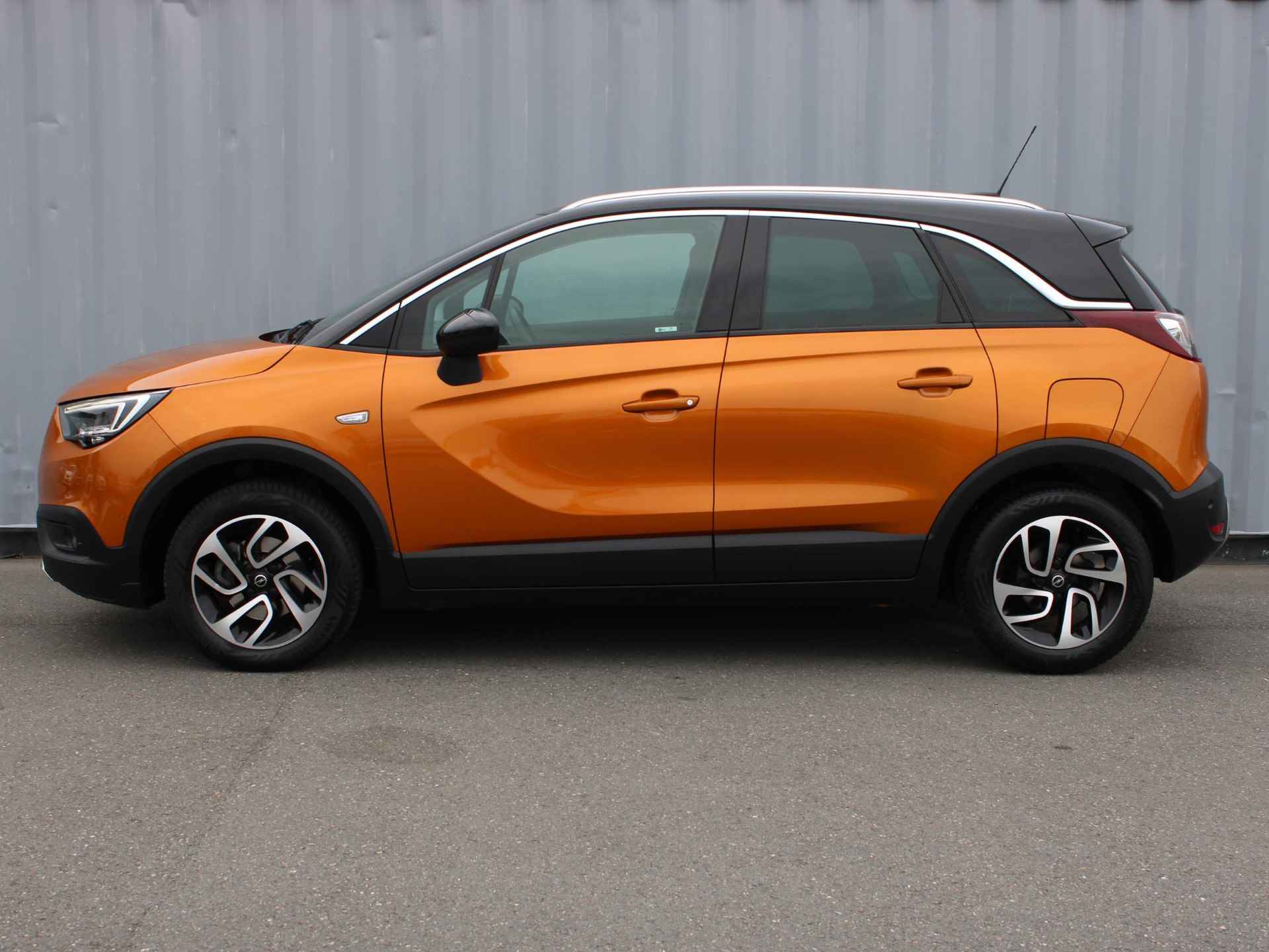 Opel Crossland X 1.2 Turbo Online Edition AGR Stoelen / Leder /Camera / Navigatie - 4/35