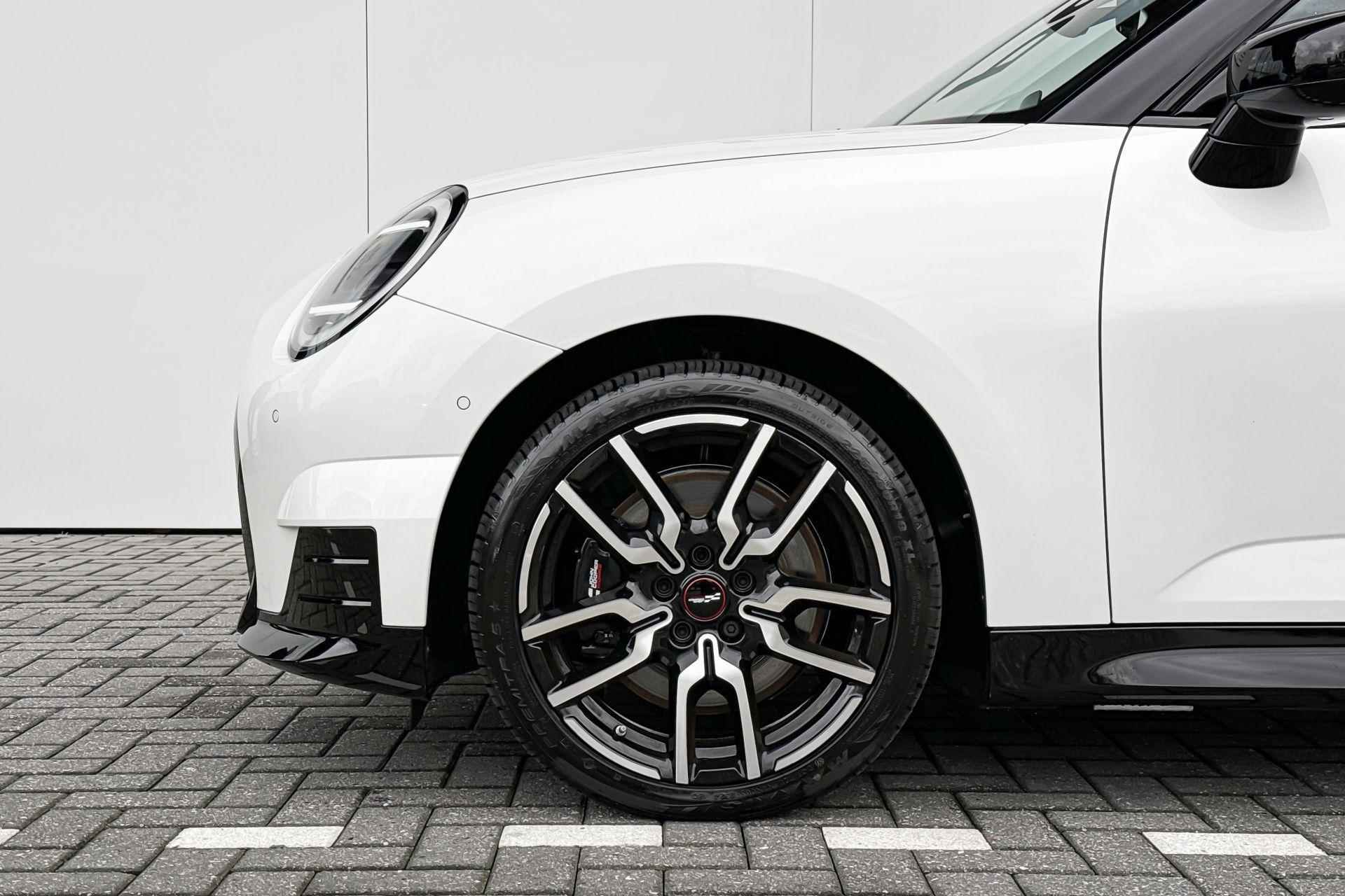 MINI Cooper SE John Cooper Works M 54.2 kWh - 3/23