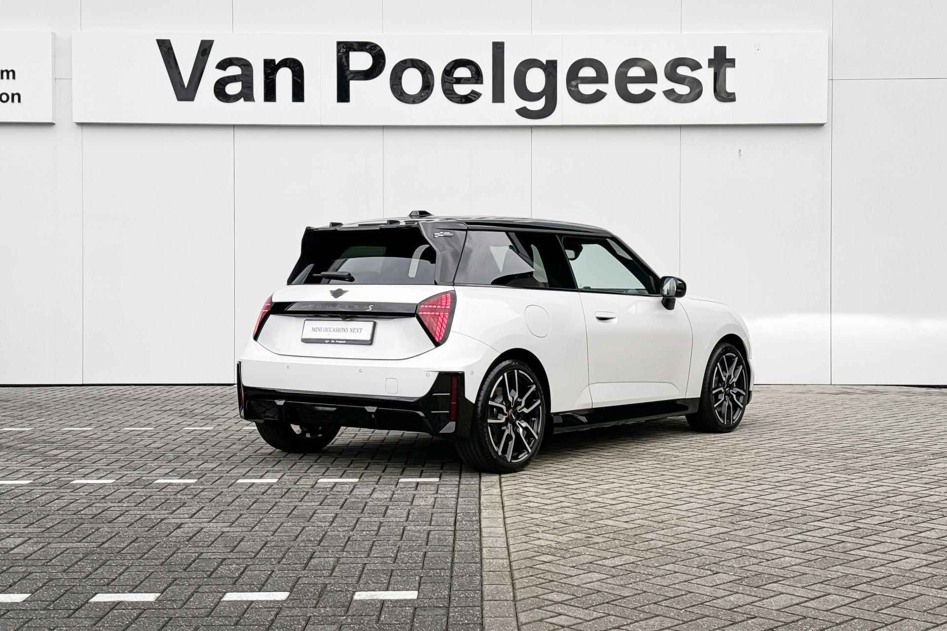 MINI Cooper SE John Cooper Works M 54.2 kWh - 4/23