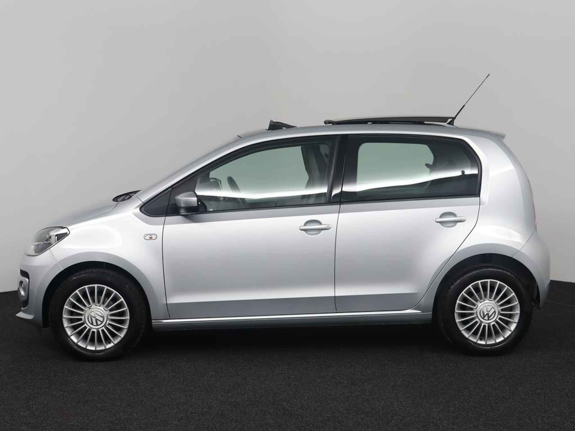 Volkswagen Up! 1.0 high up! |NAP |2e eigenaar |Automaat | Pano | 5drs. | Cruise - 8/41