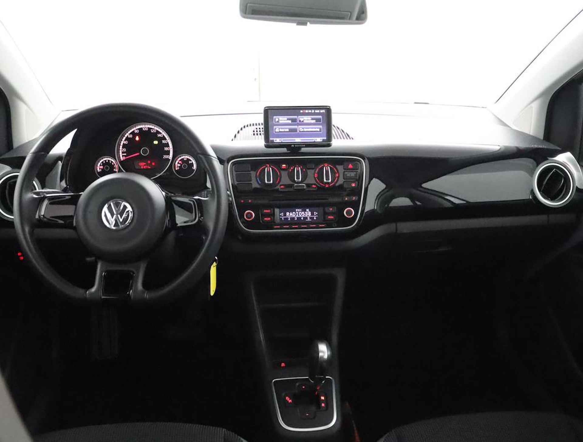 Volkswagen Up! 1.0 high up! |NAP |2e eigenaar |Automaat | Pano | 5drs. | Cruise - 9/41