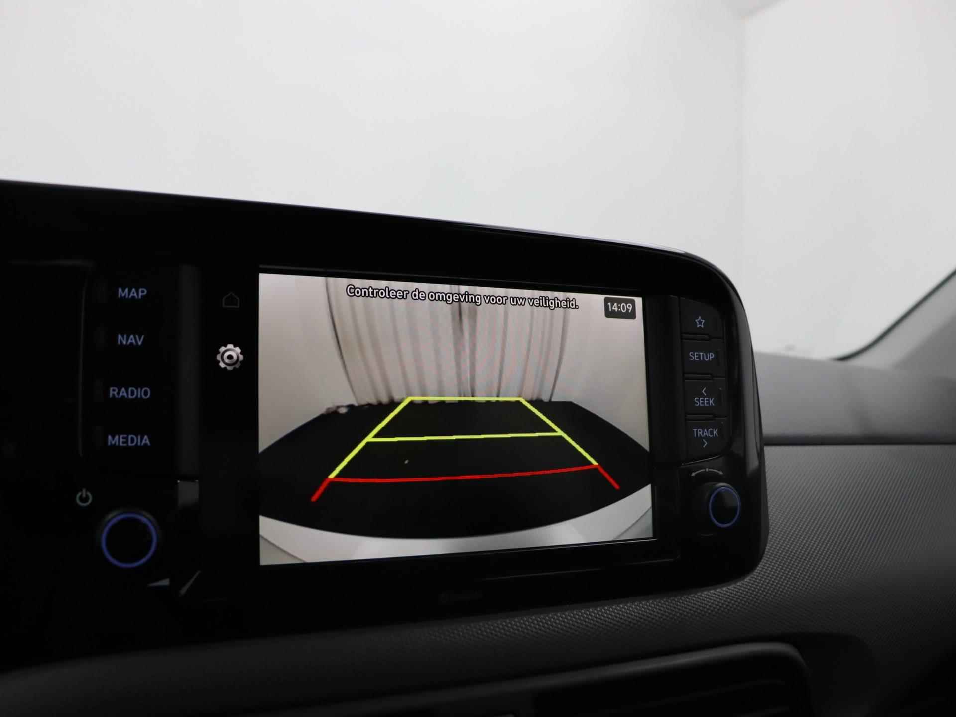 Hyundai i10 1.0 Comfort Smart 5-zits Aut. | Incl. €1000,- Voorraadactie! | Navigatie | Camera | Apple Carplay | Android Auto | Cruise control | Airco | - 17/30