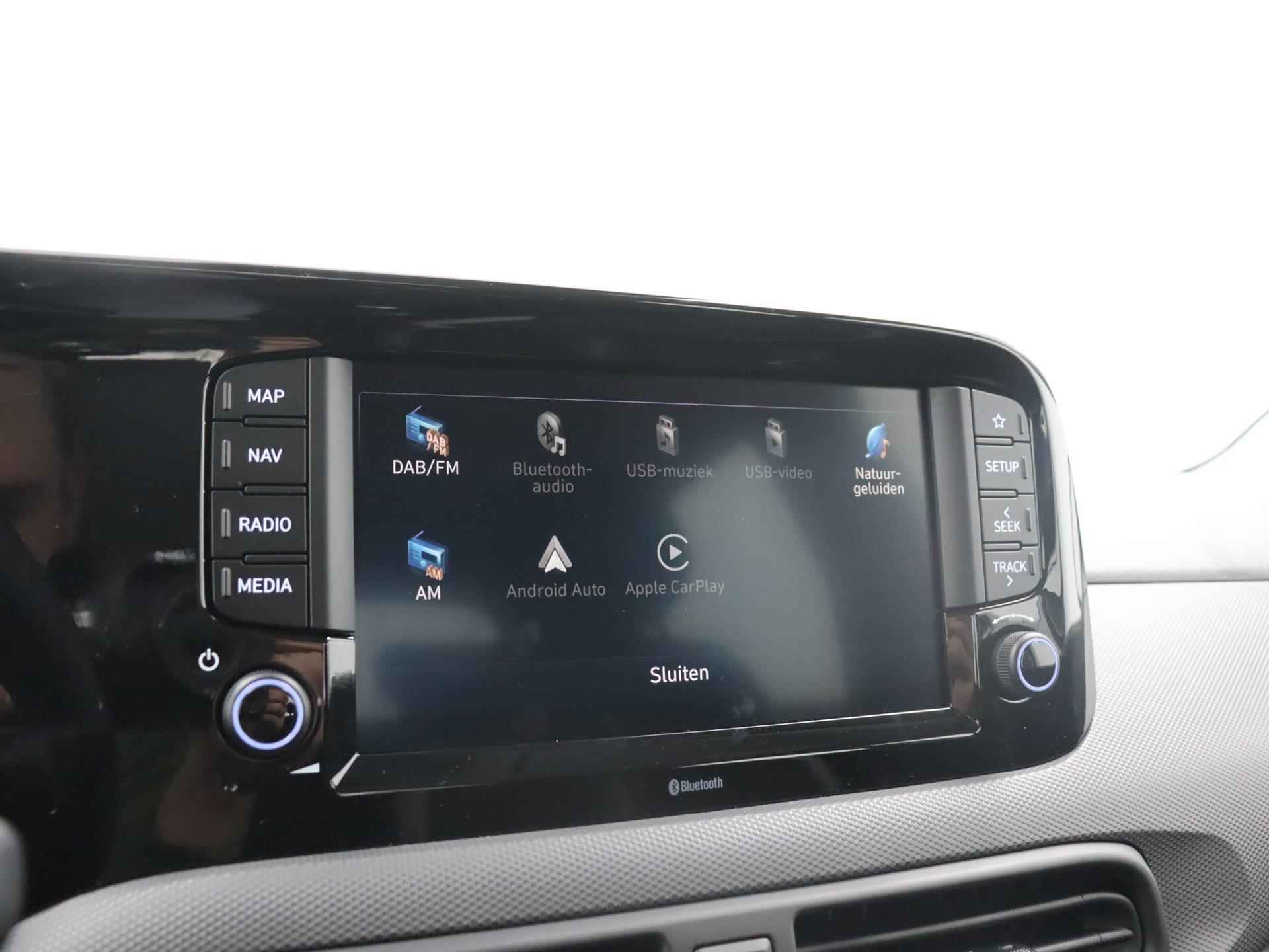 Hyundai i10 1.0 Comfort Smart 5-zits Aut. | Incl. €1000,- Voorraadactie! | Navigatie | Camera | Apple Carplay | Android Auto | Cruise control | Airco | - 18/30
