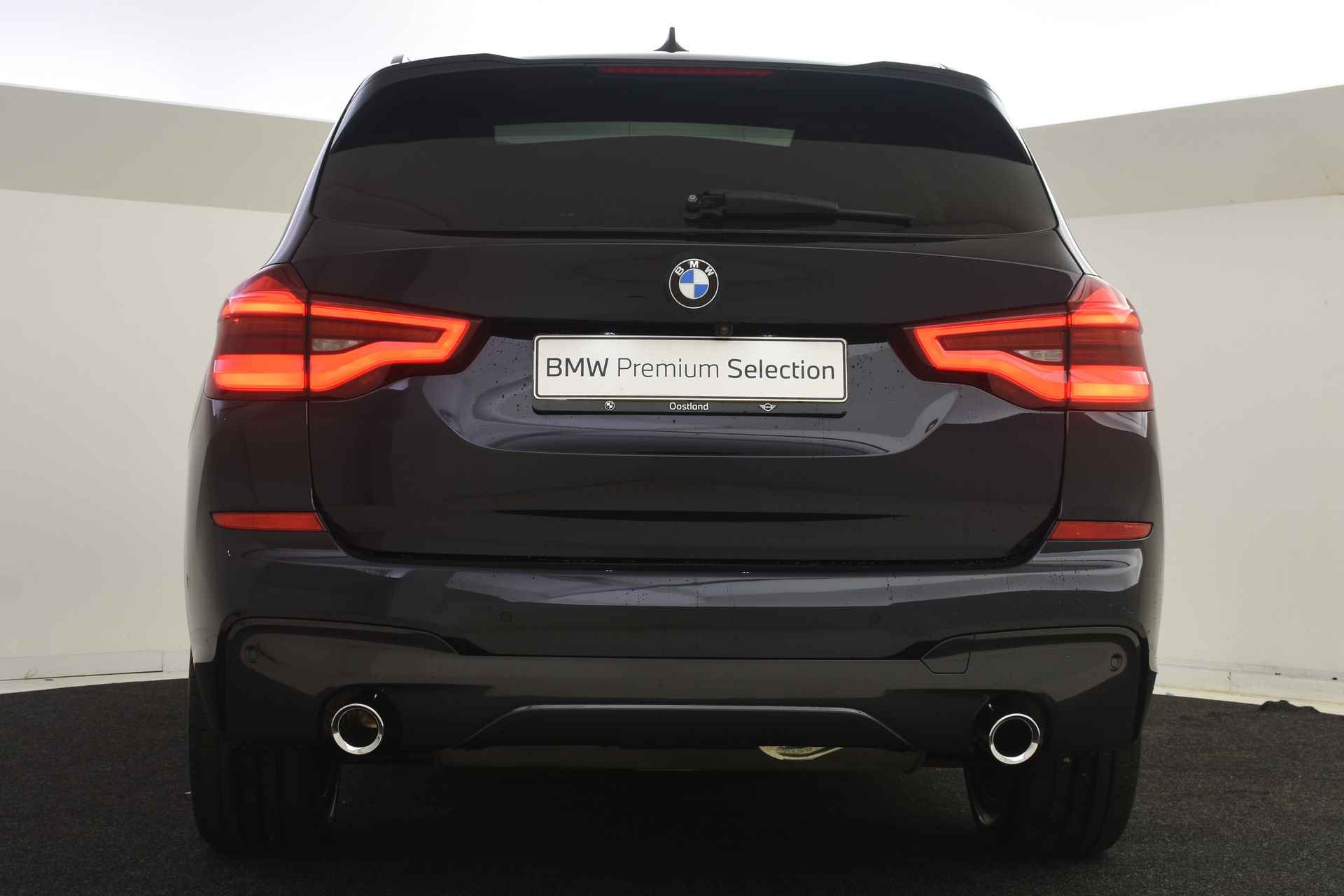 BMW X3 xDrive30e High Executive M Sport Automaat / Panoramadak / Trekhaak / Sportstoelen / Adaptieve LED / Head-Up / Comfort Access / Live Cockpit Professional - 24/54