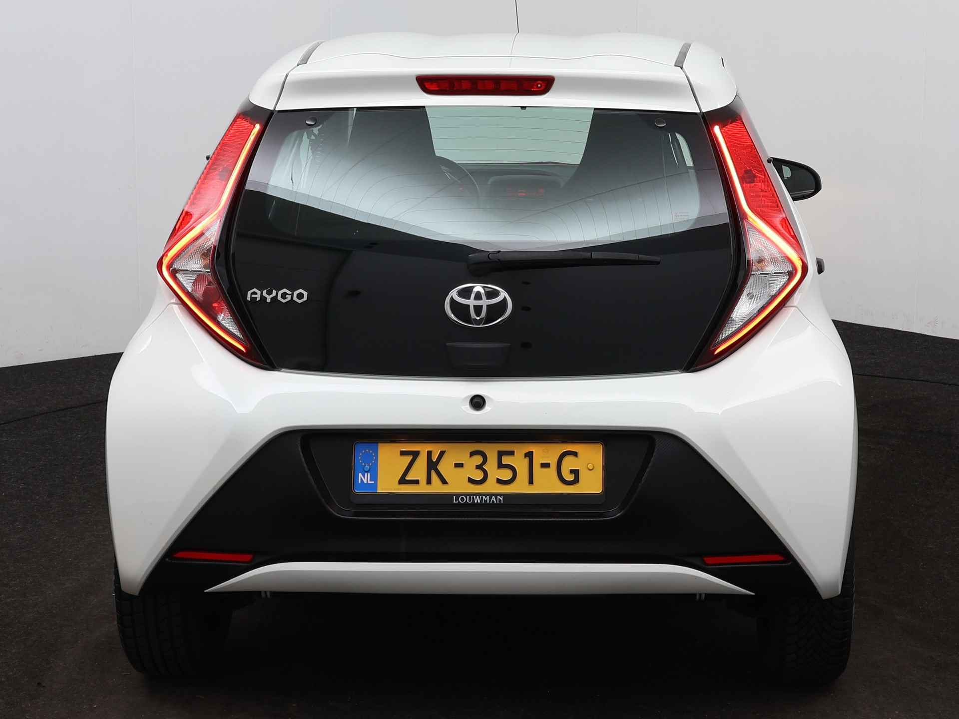 Toyota Aygo 1.0 VVT-i x-fun | Airco | Lichtmetalen Velgen | - 27/38