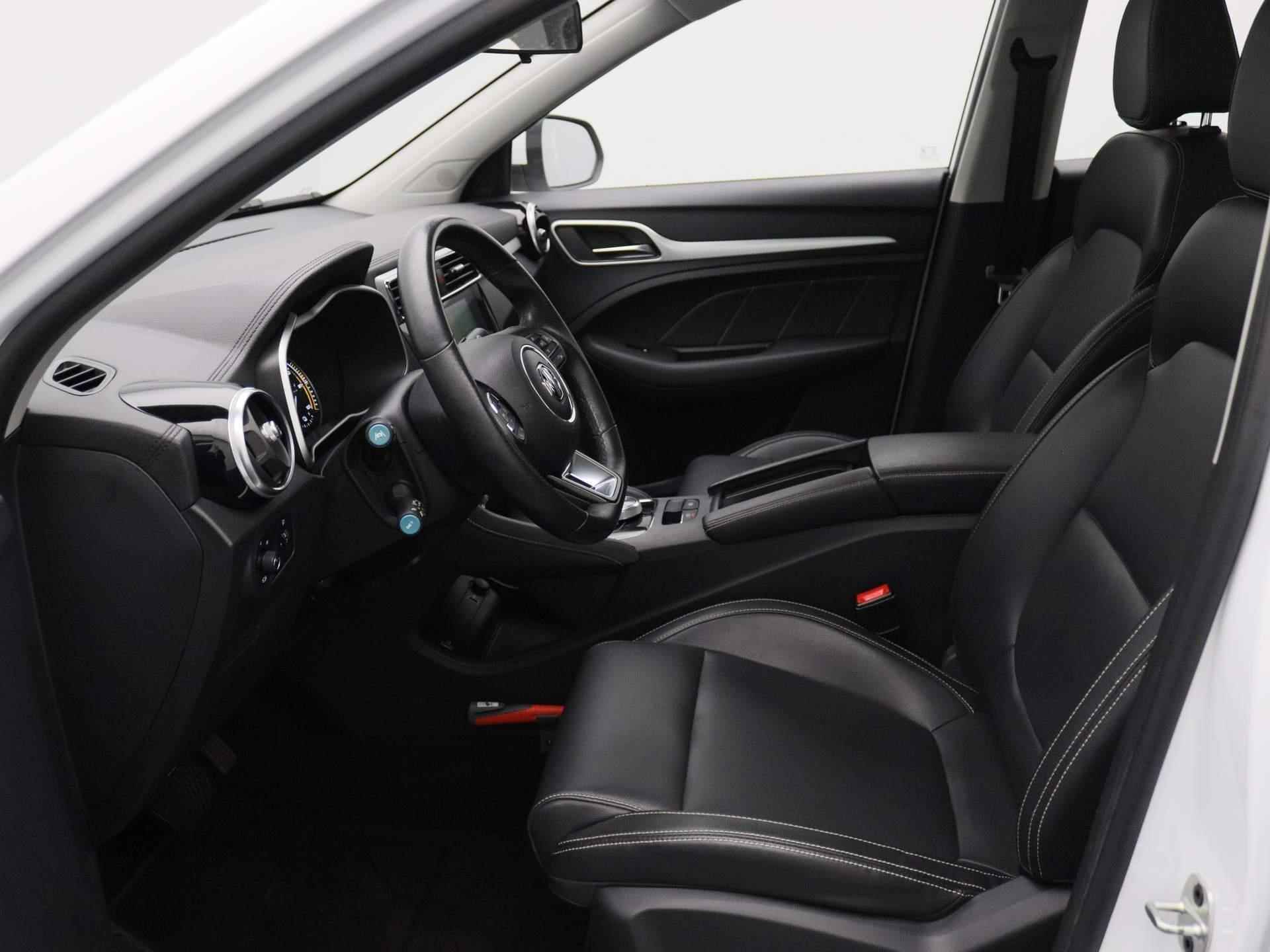 MG ZS EV Luxury 45 kWh | Leder | Navi | Panoramadak | Camera | Apple CarPlay | Adaptive Cruise Control | - 10/25