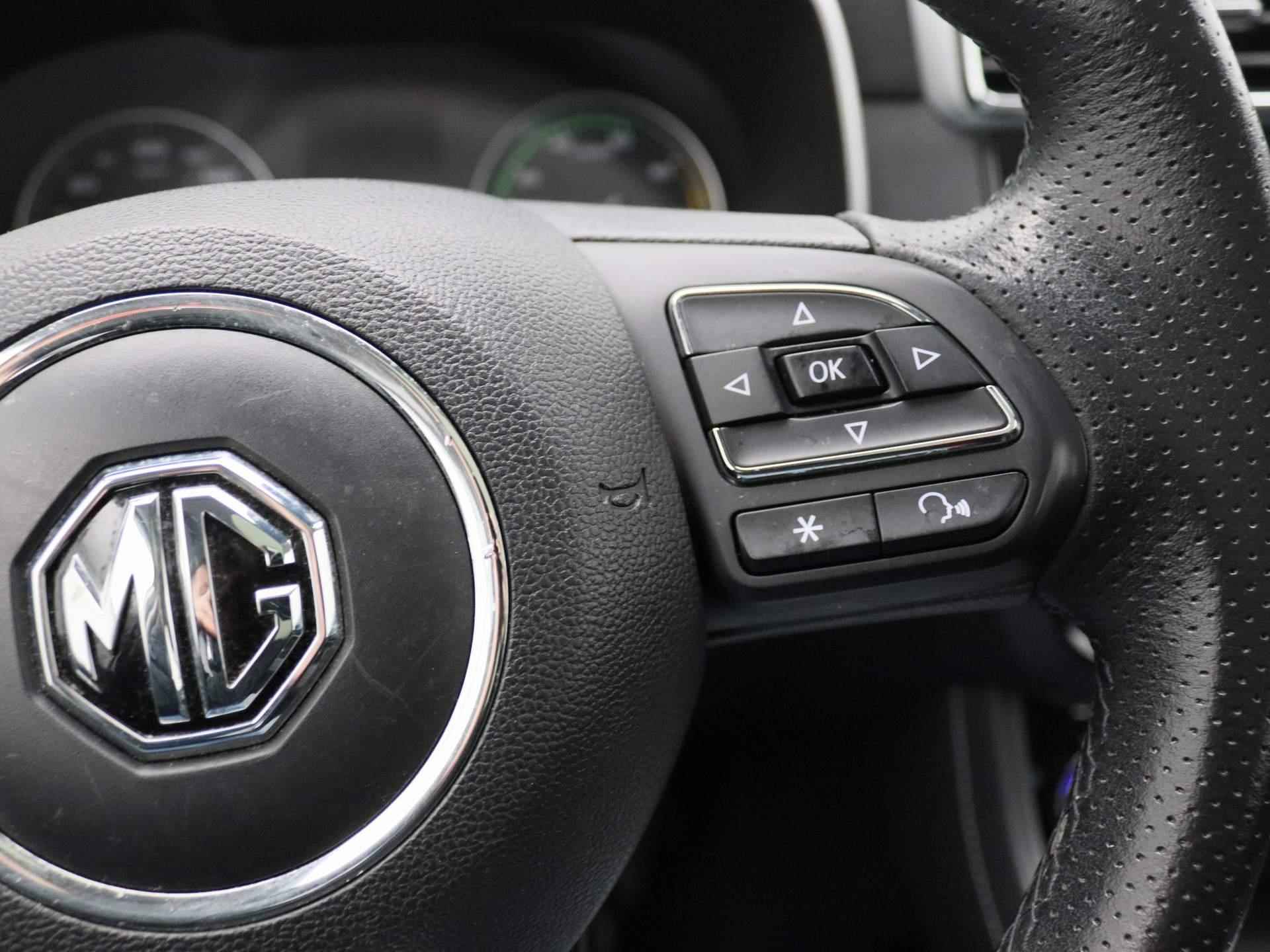 MG ZS EV Luxury 45 kWh | Leder | Navi | Panoramadak | Camera | Apple CarPlay | Adaptive Cruise Control | - 16/25