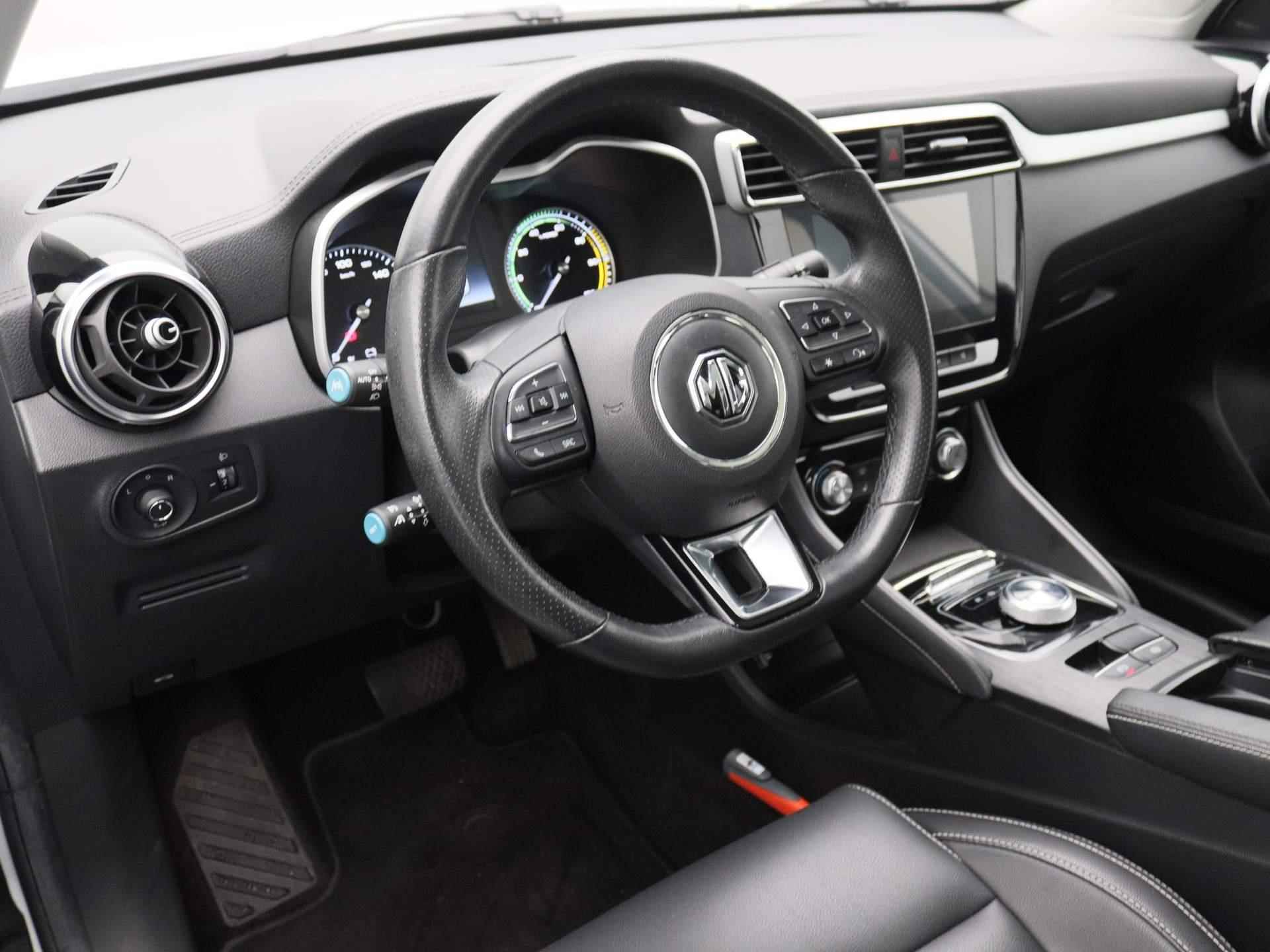 MG ZS EV Luxury 45 kWh | Leder | Navi | Panoramadak | Camera | Apple CarPlay | Adaptive Cruise Control | - 21/25