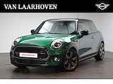 MINI Hatchback Cooper 60 Years Automaat / Panoramadak / Stoelverwarming / LED / Harman Kardon / Park Assistant / Cruise Control / Comfort Access