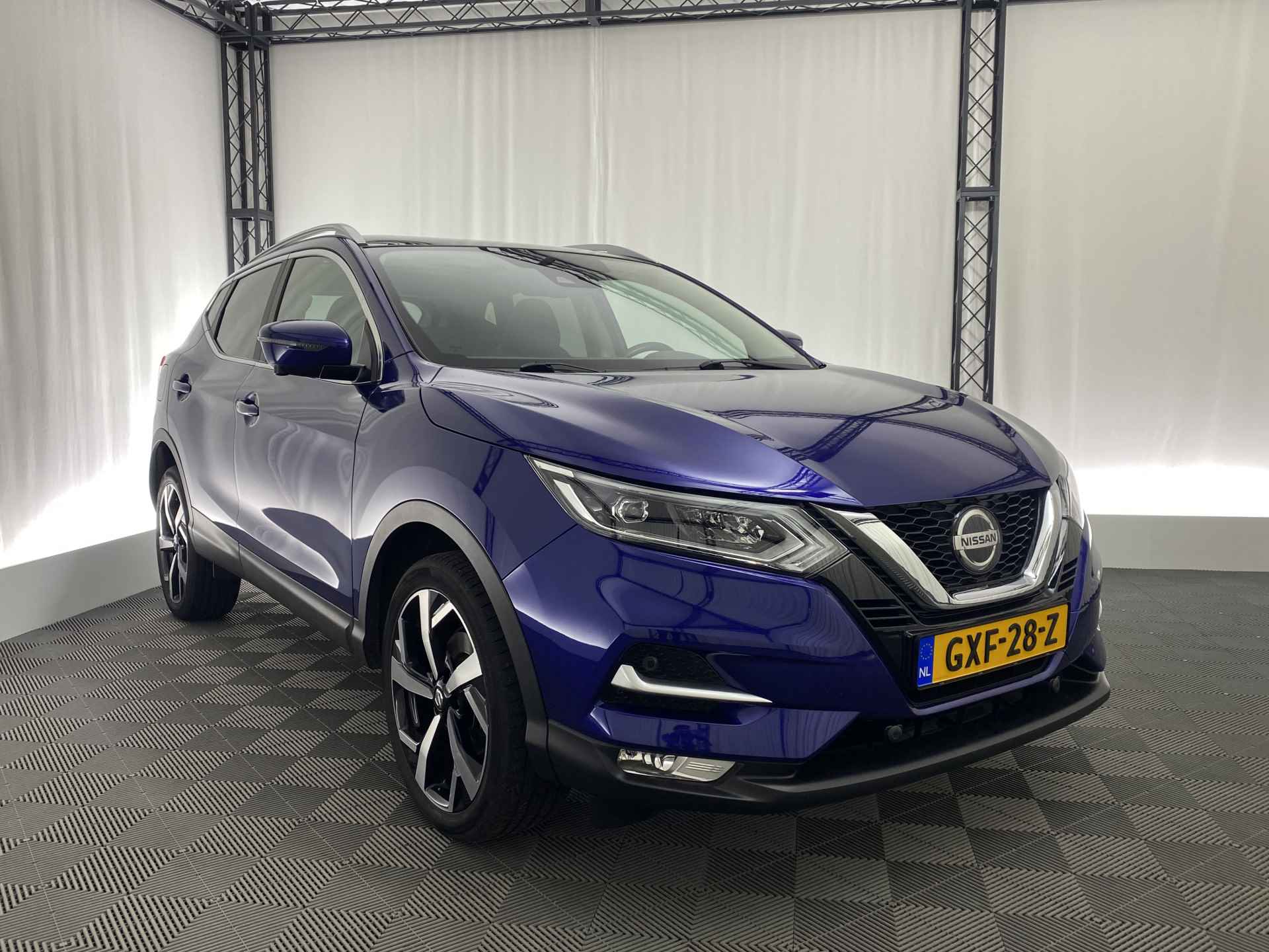 Nissan QASHQAI 1.3 DIG-T Tekna Automaat | Navi | Pano-Dak | Cruise | DAB | Elek. Stoel | - 4/42