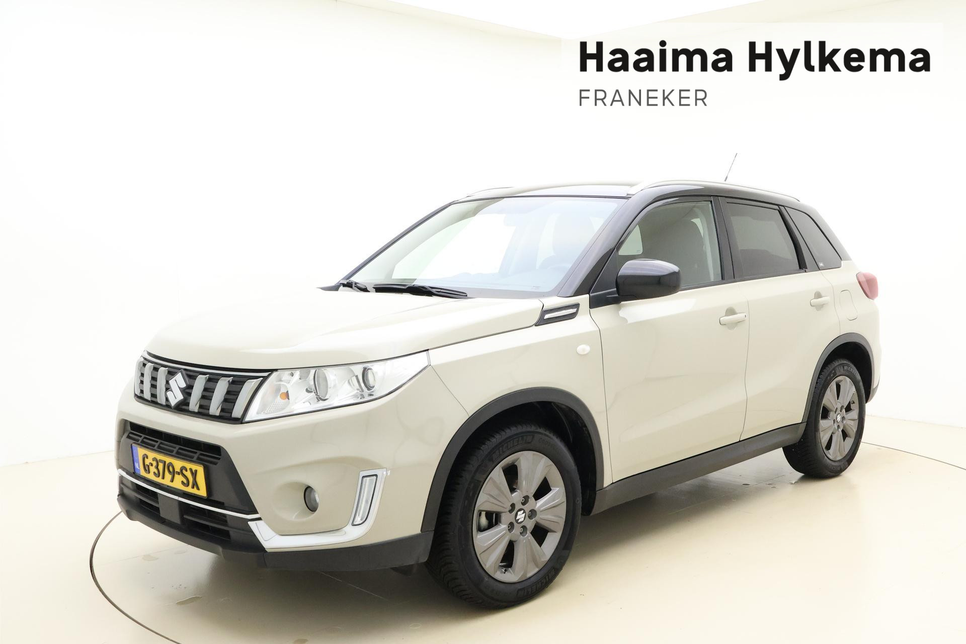 Suzuki Vitara 1.4 Boosterjet Select 140pk | Camera | Trekhaak | Climate Control | Stoelverwarming | Navigatie via Apple Carplay Android Auto