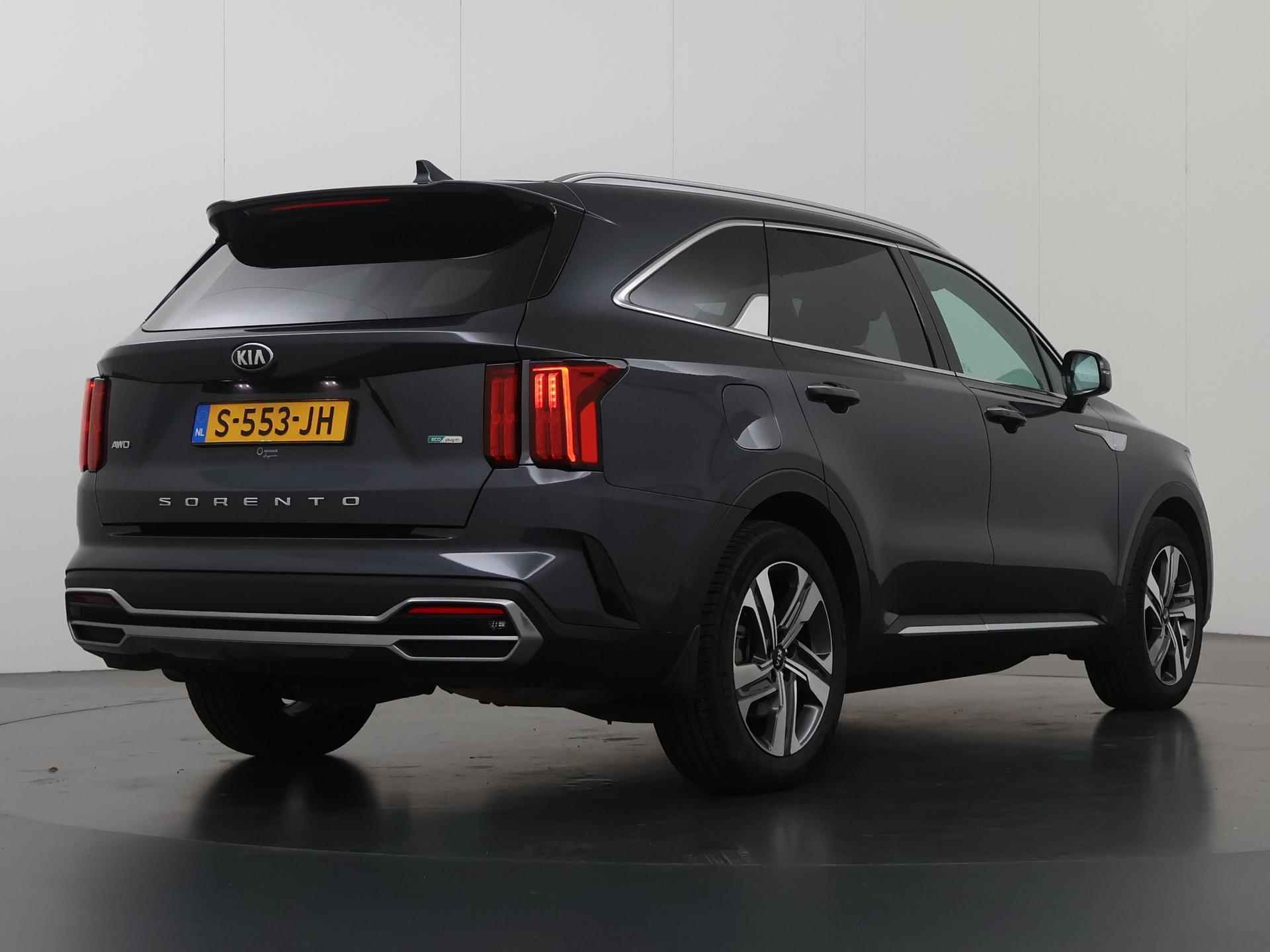 Kia Sorento 1.6 T-GDI Plug-in Hybrid 4WD DynamicPlusLine 7p.  | Lederen Bekleding | Bose Premium Audio | Elektrische Stoelverstelling | Stoel/Stuurwielverwarming | - 3/51