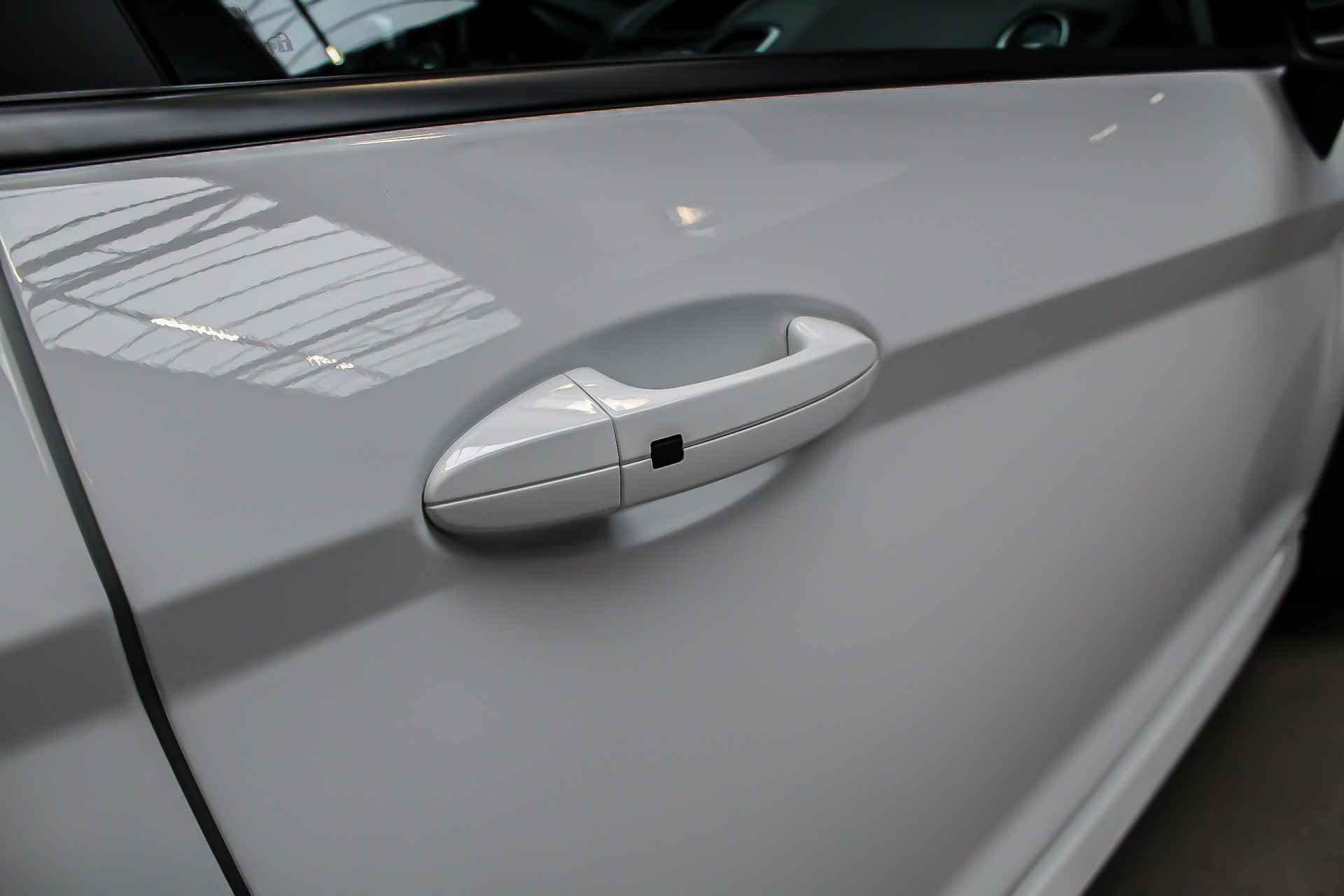 Ford Fiesta 1.6 182pk ST-2 STYLE PACK |Dealer onderhouden!|parkeersensoren|LED-dagrijverlichting|key-less|voorruitverwarming|17"| - 19/30