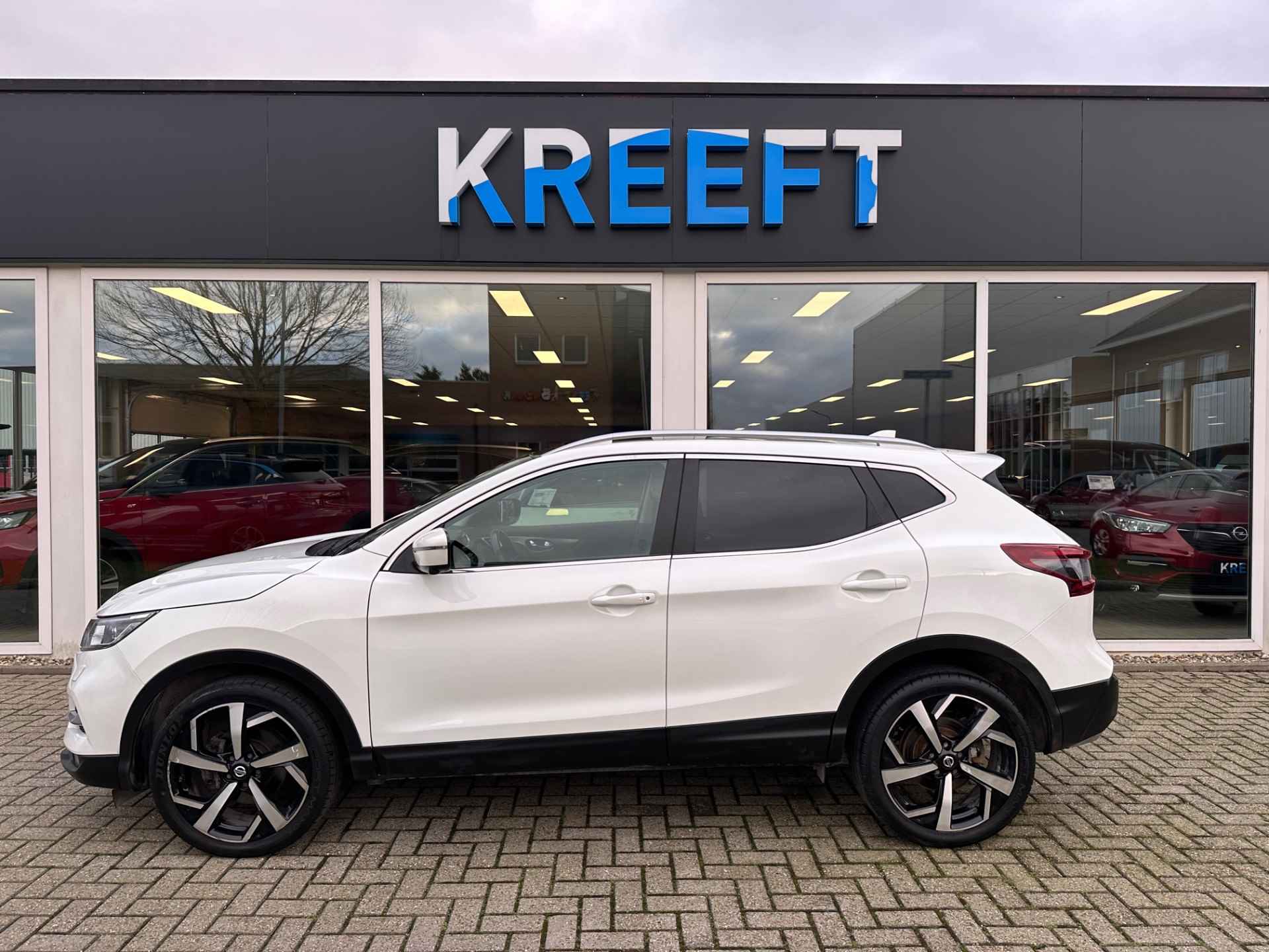 Nissan QASHQAI 1.3 DIG-T Tekna + Panorama | - 2/30