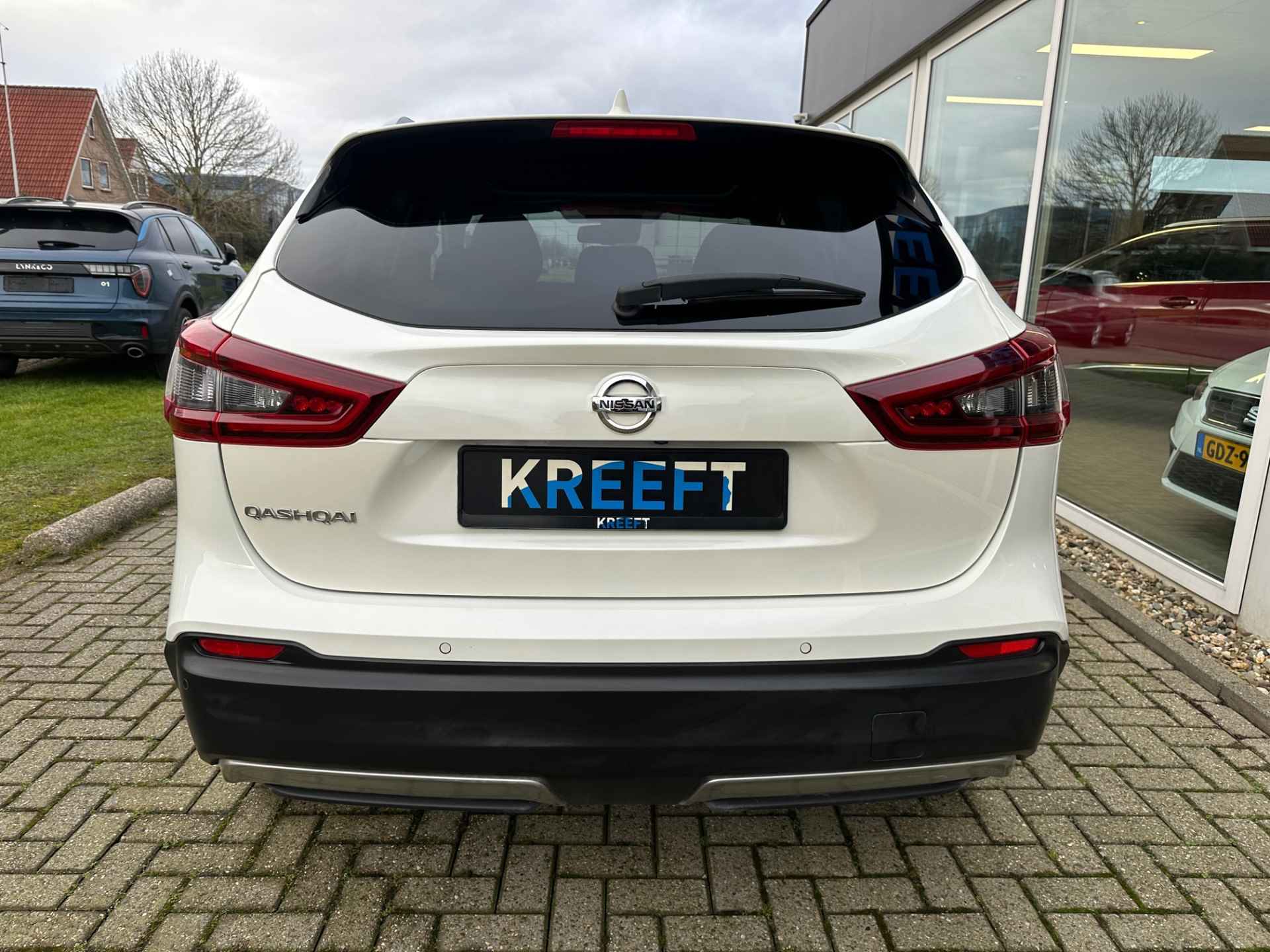 Nissan QASHQAI 1.3 DIG-T Tekna + Panorama | - 8/30