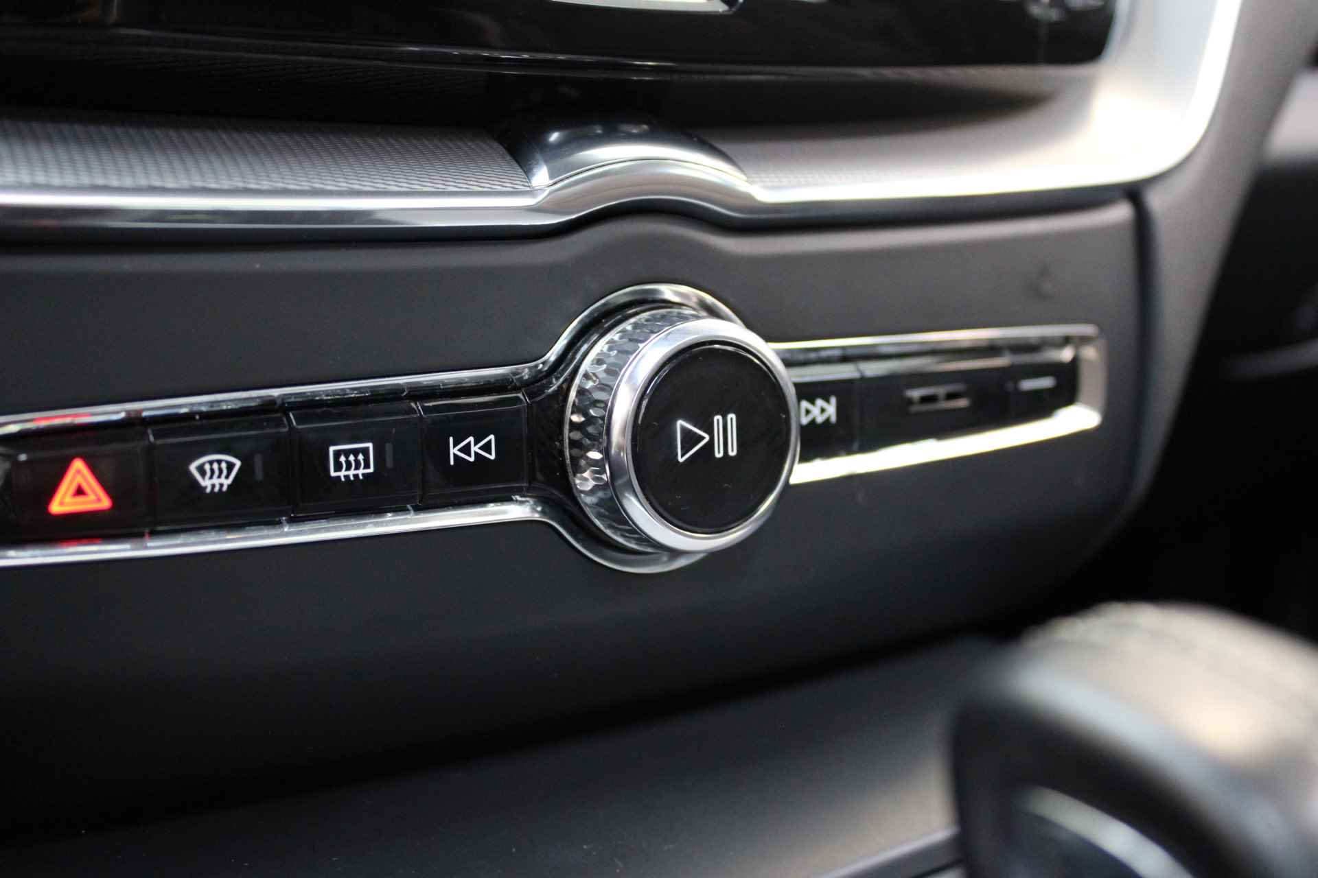 Volvo XC60 T8 390PK Twin Engine AWD R-Design | Full Opt! | Luchtv | B&W Audio | HUD | Trekhaak | 360º view - 46/79