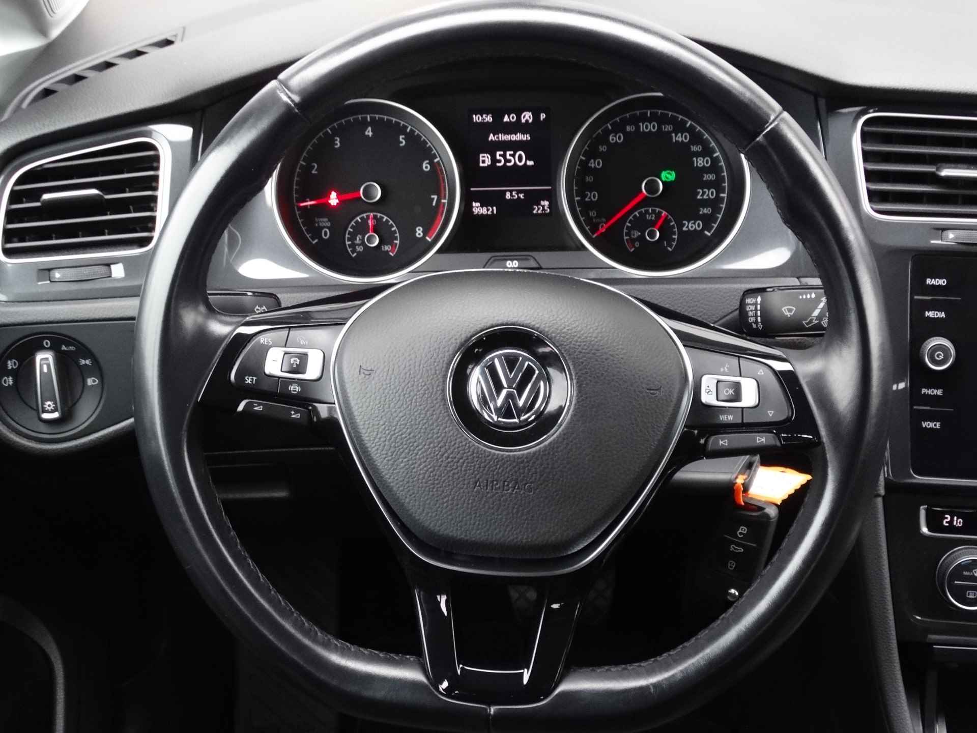 Volkswagen Golf 1.0 TSI Comfortline Business | Navigatie | Stoelverwarming | Parkeersensoren | - 6/30