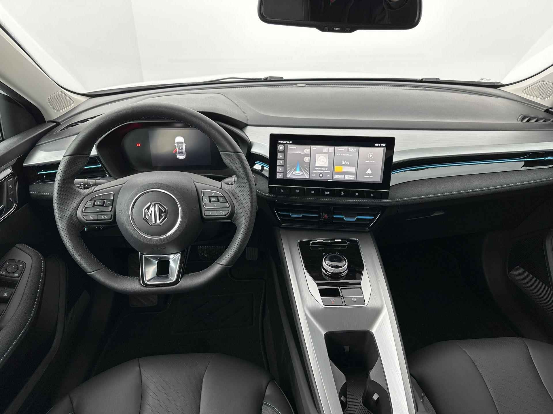 MG 5 Standard Range Luxury 50 kWh NIEUW | Platinum Deal | €3.695,- Korting | Subsidie €2.000 | Apple Carplay | Camera | PDC - 18/25