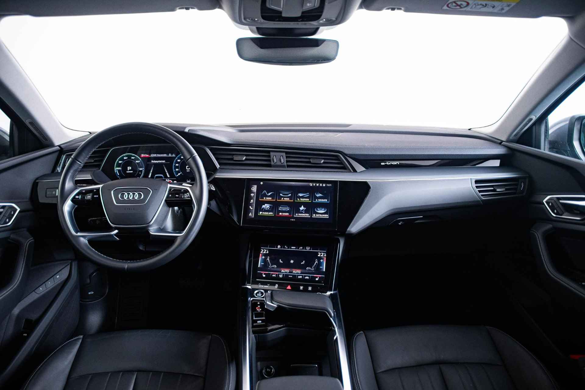 Audi e-tron 55 quattro Advanced edition Plus 95 kWh Elektrisch verstelbare/verwarmde voorstoel - 21 inch - Diefstalalarm - Camera - Assistentiepakket Tour - Verkeersbordherkenning - Ambiente lichtpakket - Audi sound system - 3/66