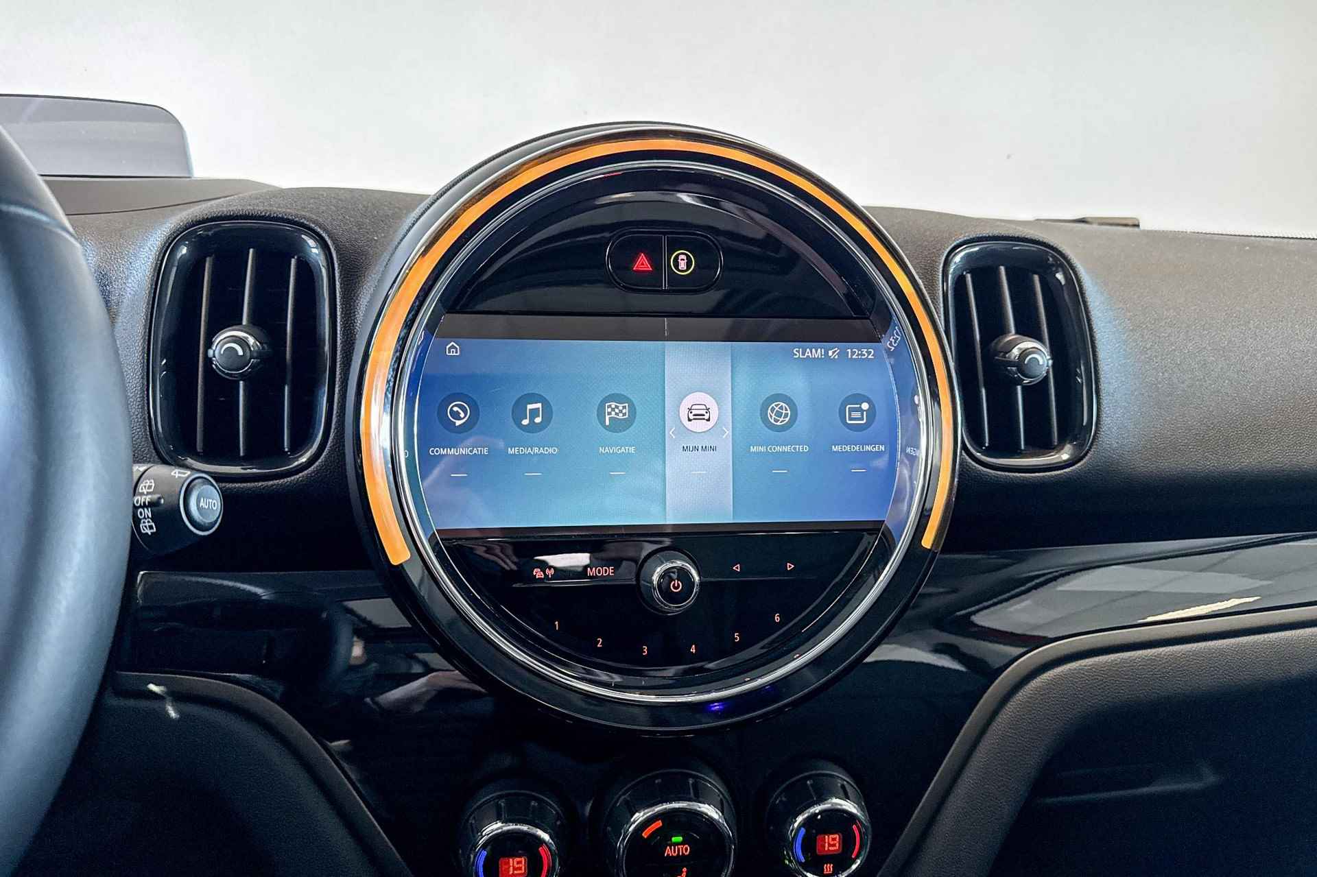 MINI Countryman Cooper S E ALL4 | Harman Kardon | Stoelverwarming | Glazen Panoramadak | Headup Display | - 24/26