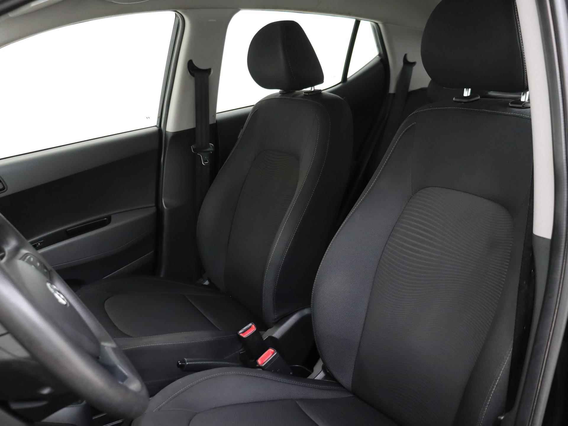 Hyundai i10 1.0i 67 PK Comfort Airco / Radio / Bluetooth / Cruise Control / Stuurbediening - 9/25