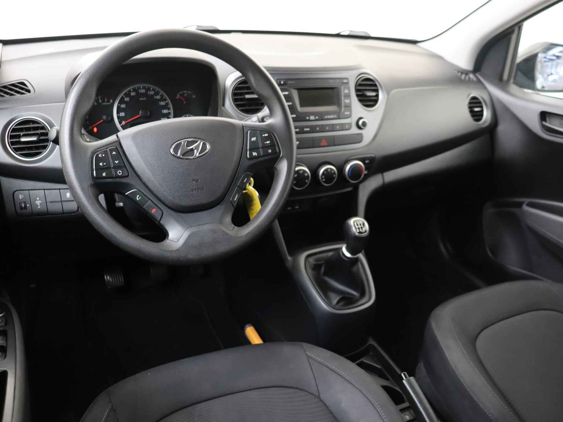 Hyundai i10 1.0i 67 PK Comfort Airco / Radio / Bluetooth / Cruise Control / Stuurbediening - 12/25