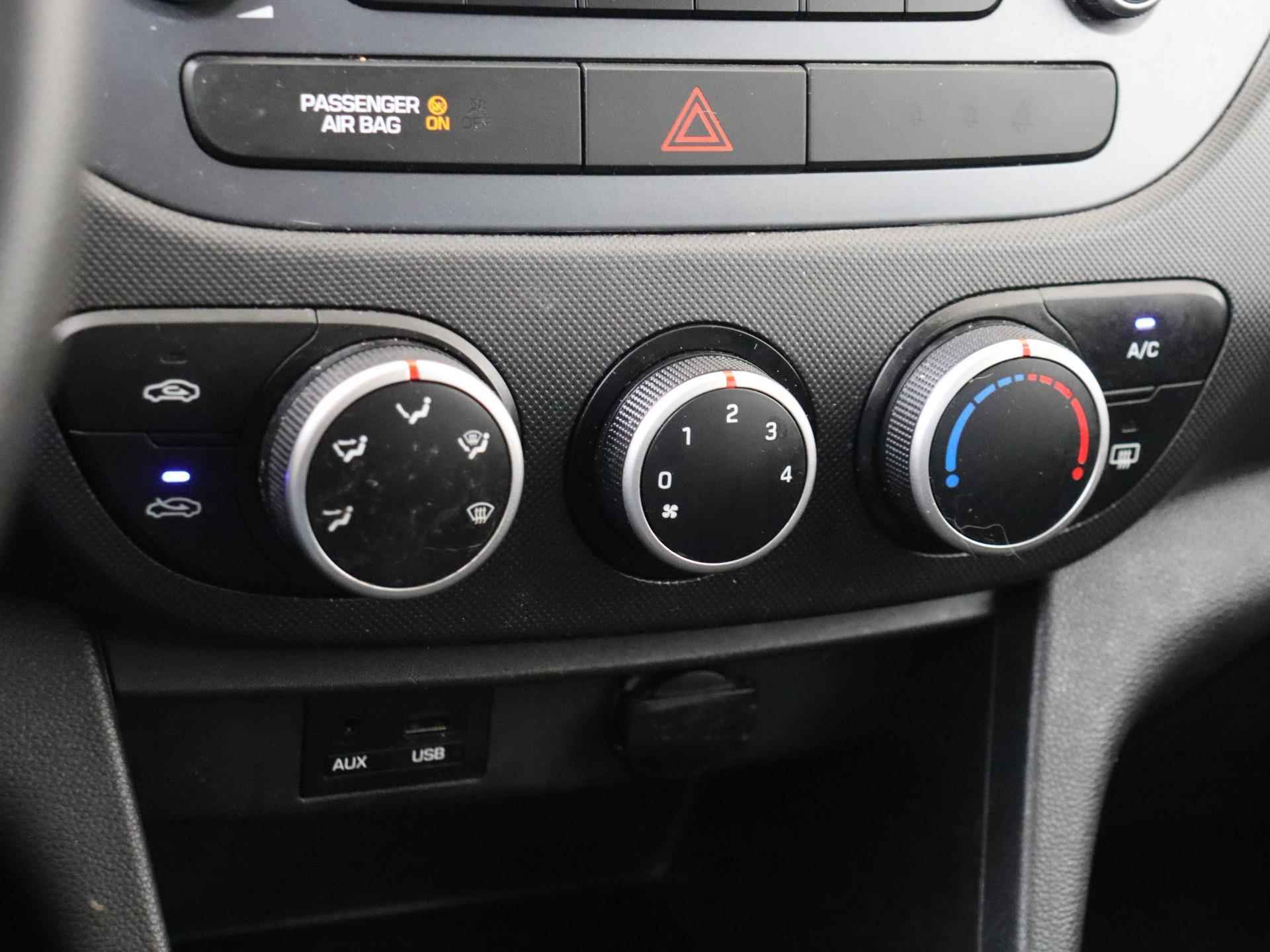 Hyundai i10 1.0i 67 PK Comfort Airco / Radio / Bluetooth / Cruise Control / Stuurbediening - 14/25