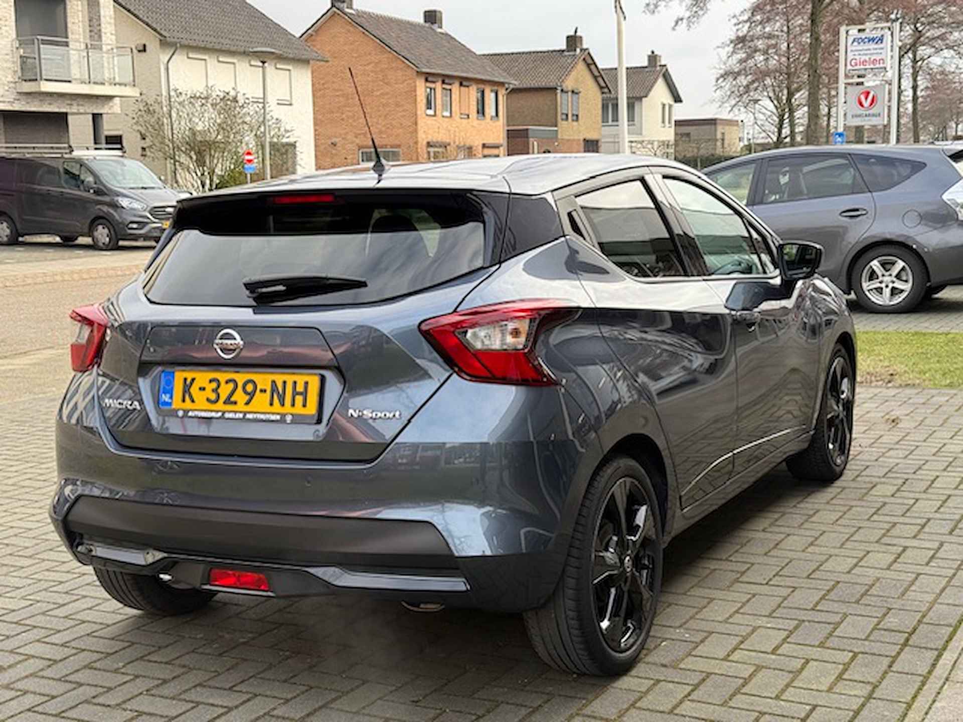 Nissan Micra 1.0 IG-T 100pk N-Sport | Eerste eigenaar, Navigatie, CarPlay, 17 inch, Keyless, Cruise control, DAB, Parkeersensoren - 2/40