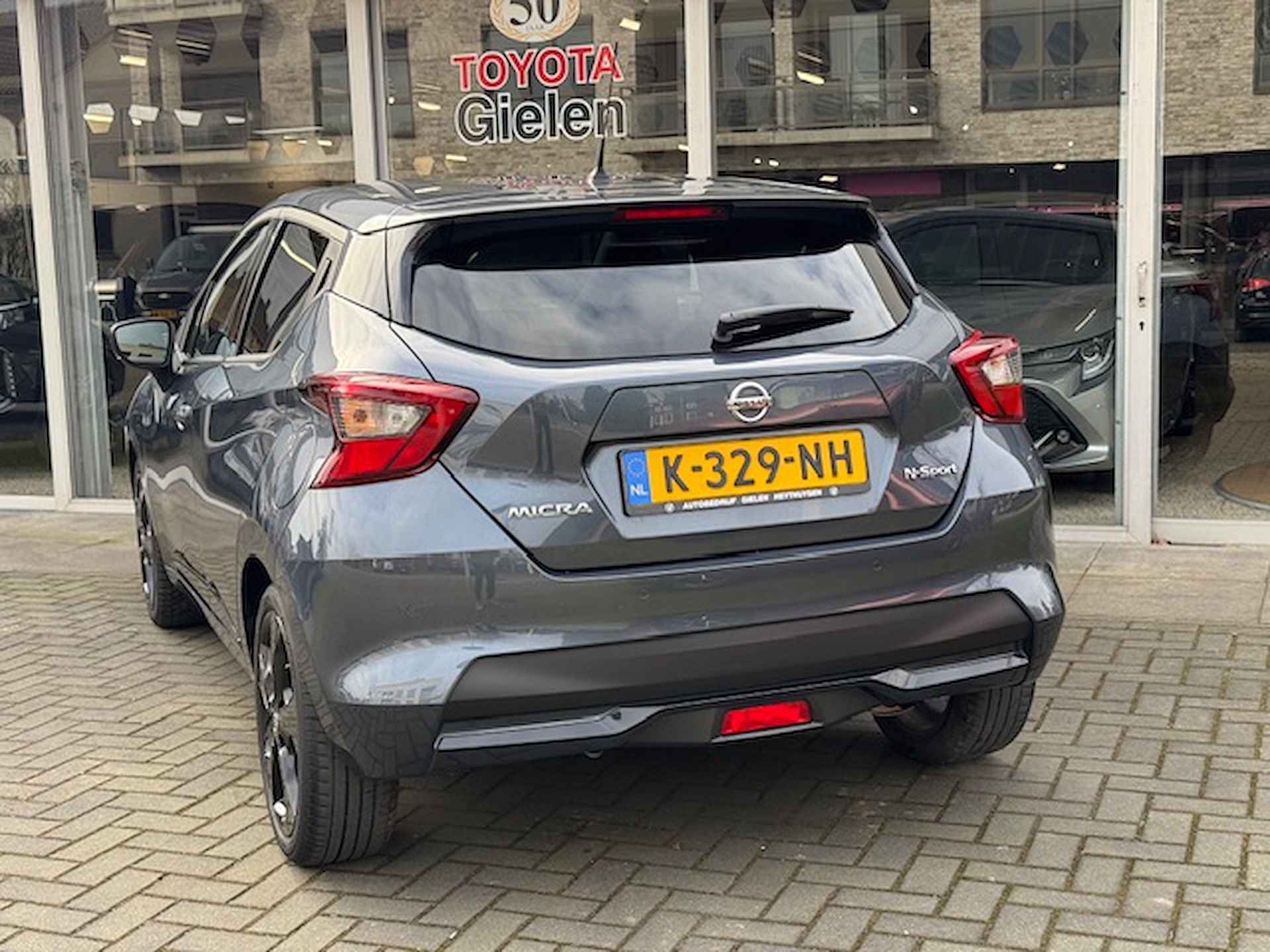 Nissan Micra 1.0 IG-T 100pk N-Sport | Eerste eigenaar, Navigatie, CarPlay, 17 inch, Keyless, Cruise control, DAB, Parkeersensoren - 14/40