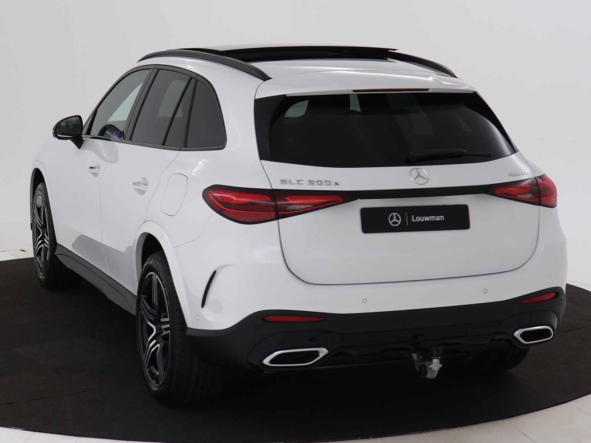 Mercedes-Benz GLC 300e 4MATIC Sport Edition | Trekhaak | Rijassistentiepakket Plus | Nightpakket |  Memorypakket | Parkeerpakket met 360°-camera | URBAN GUARD voertuigbescherming plus | EASY PACK achterklep | 	KEYLESS GO-comfortpakket | - 13/42