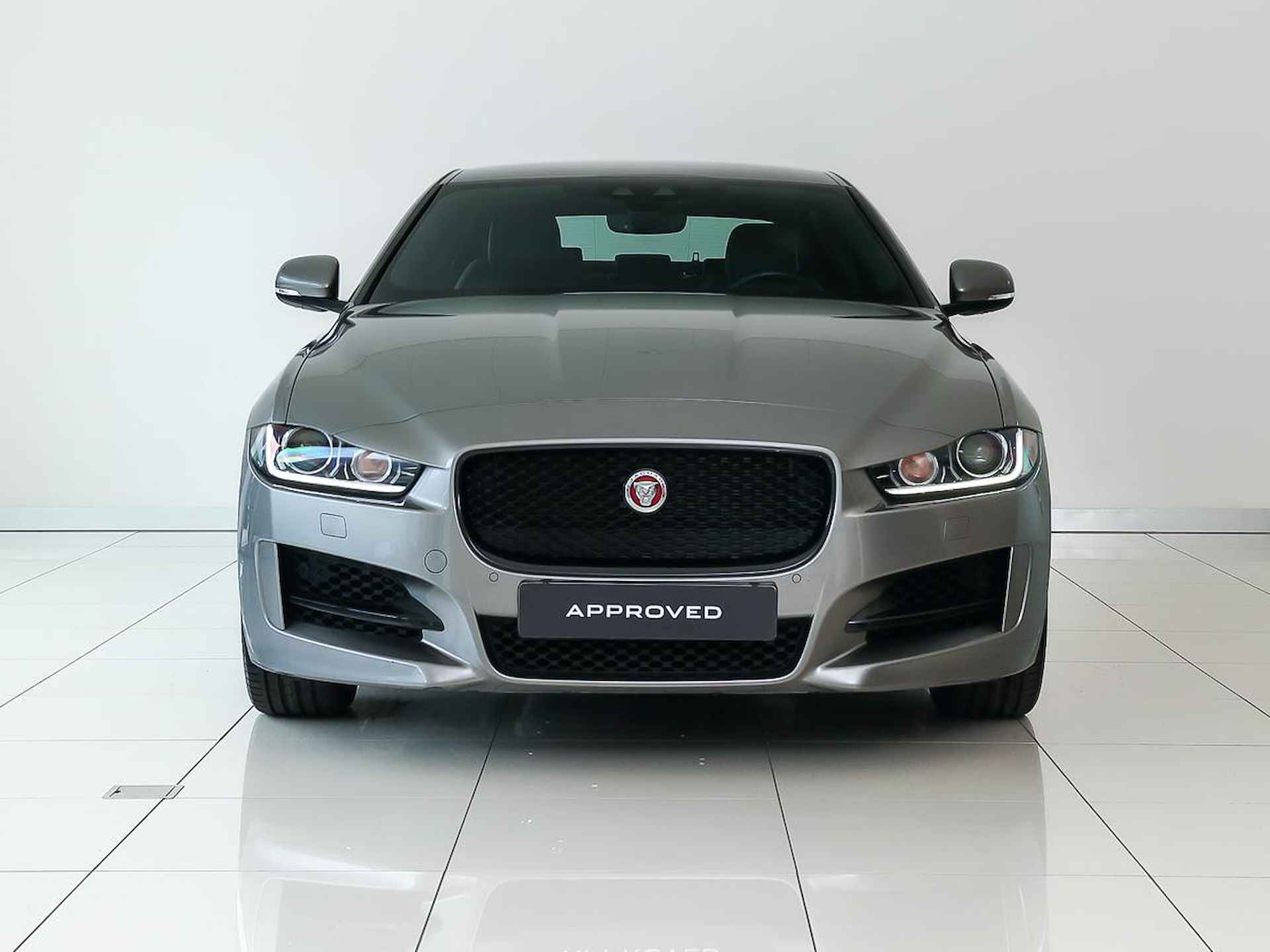 Jaguar XE 2.0t R-Sport | Premium Business Pack | 2 jaar Garantie - 8/26