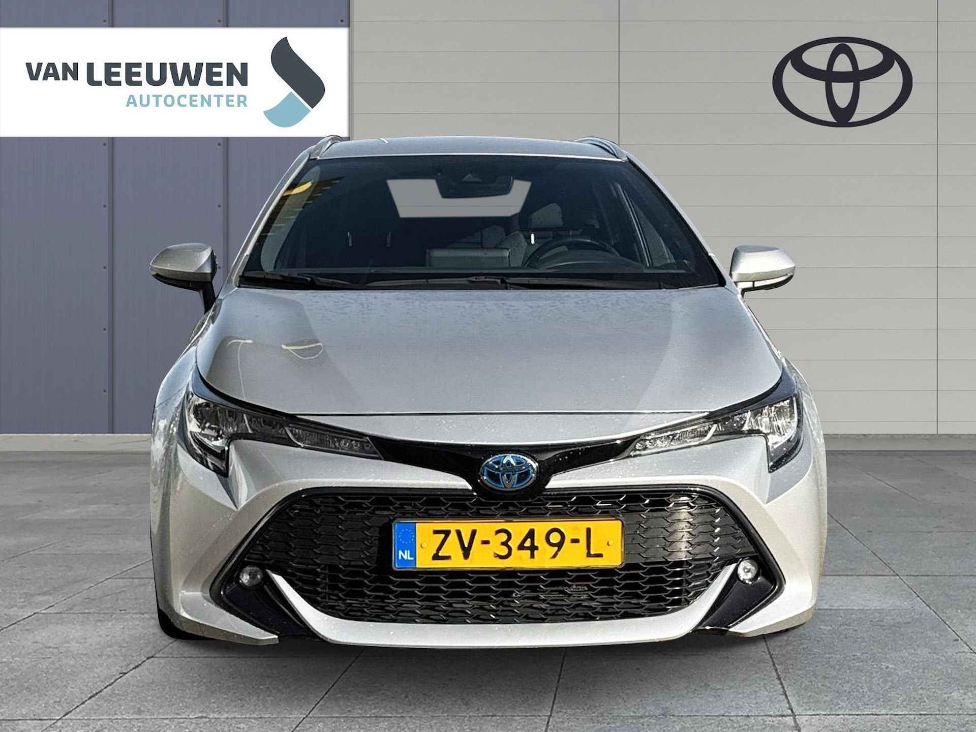 Toyota Corolla Touring Sports 1.8 Hybrid First Edition - 2/18