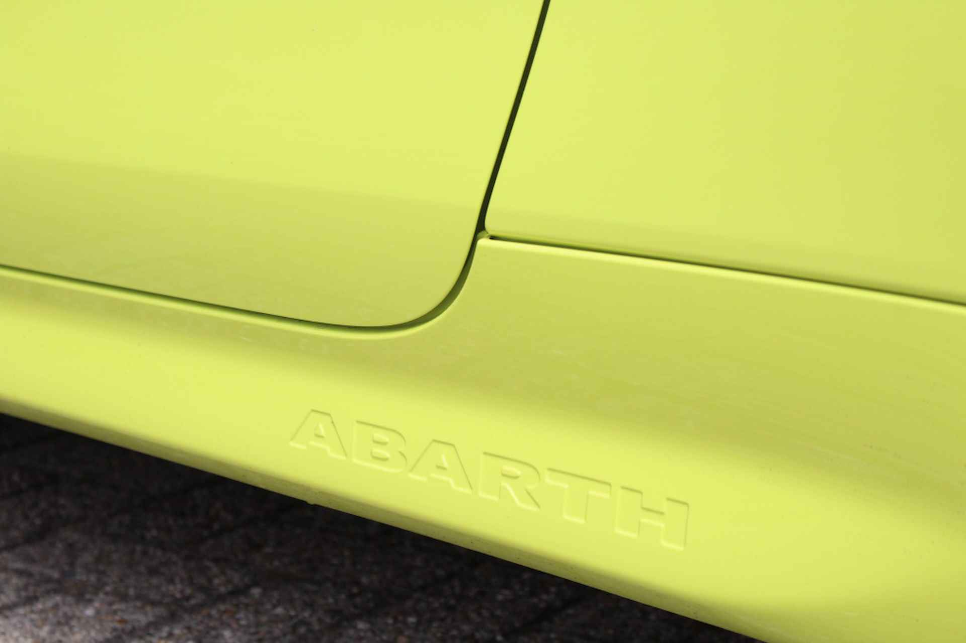 Abarth 500E Scorpionissima 155PK | full option - 14/37