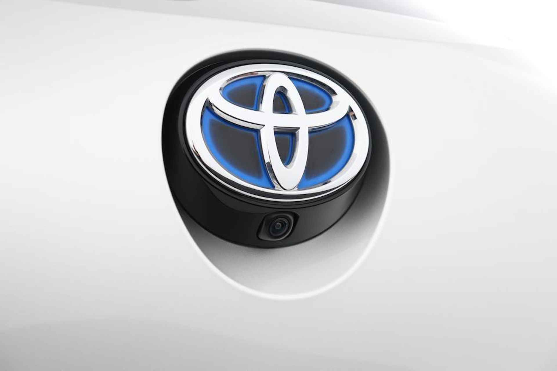 Toyota Corolla 1.8 Hybrid Dynamic Navigatie | Stoelverwarming| Parkeercamera | - 38/52