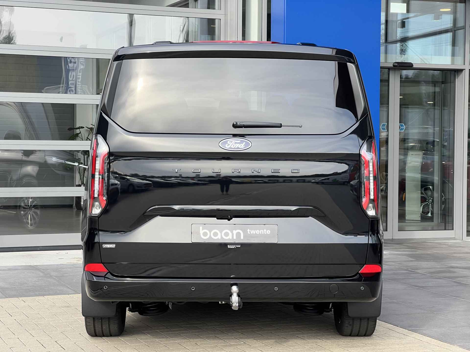 Ford Tourneo Custom 2.5 Plug-IN Hybrid 233 PK L1H1 Titanium X | Incl. BTW & BPM | 8 Persoons | Elektr. Schuifdeuren | Trekhaak | Leer | B&O | - 10/53