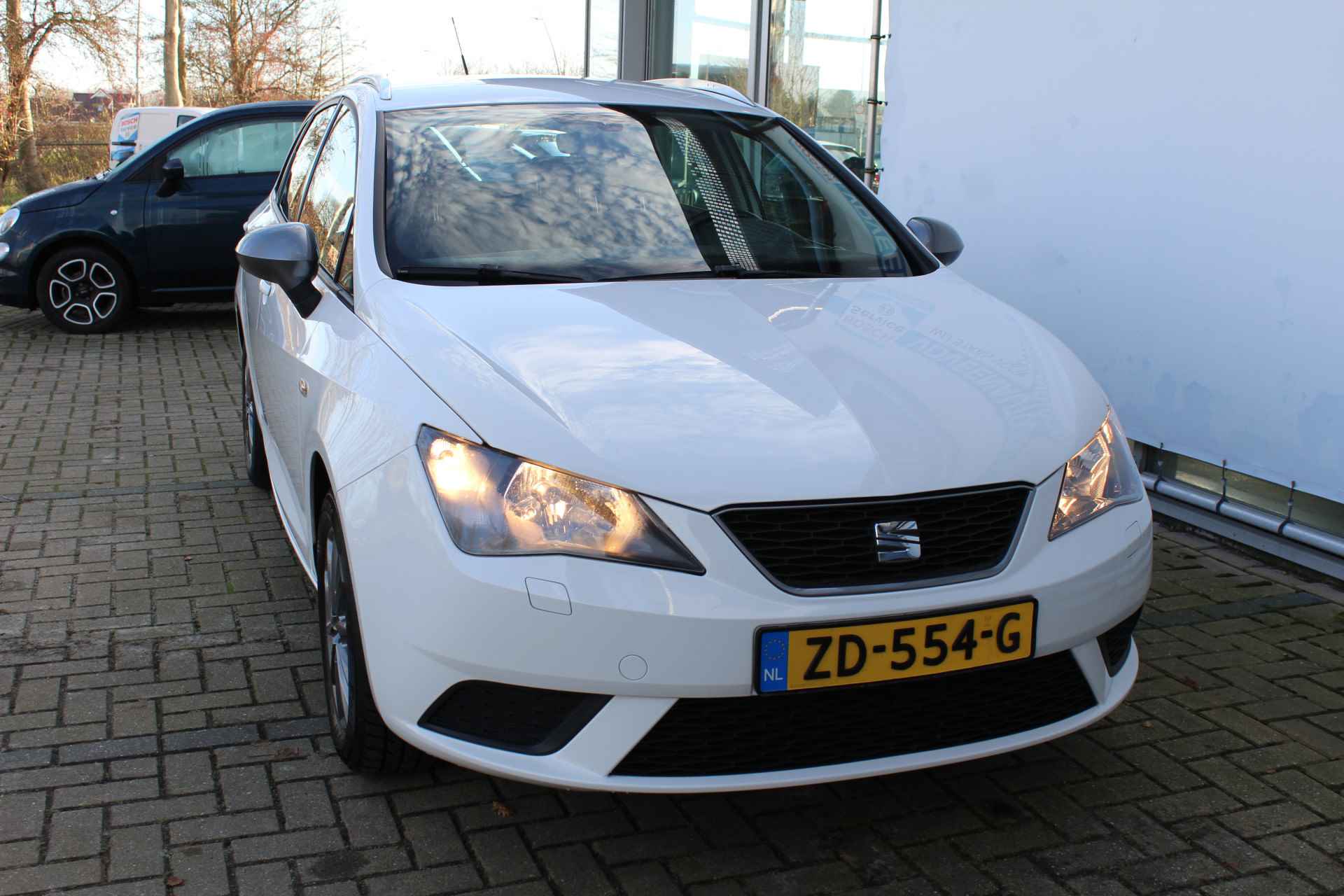 SEAT Ibiza ST EcoTSI Style Connect | Incl. 12 maanden Garantie | Stoelverwarming | Cruise controle | Climate controle | Parkeersensoren achter | 15 Inch LMV | DSG automaat | Isofix | Centrale deurvergrendeling met afstandsbediening | - 15/60