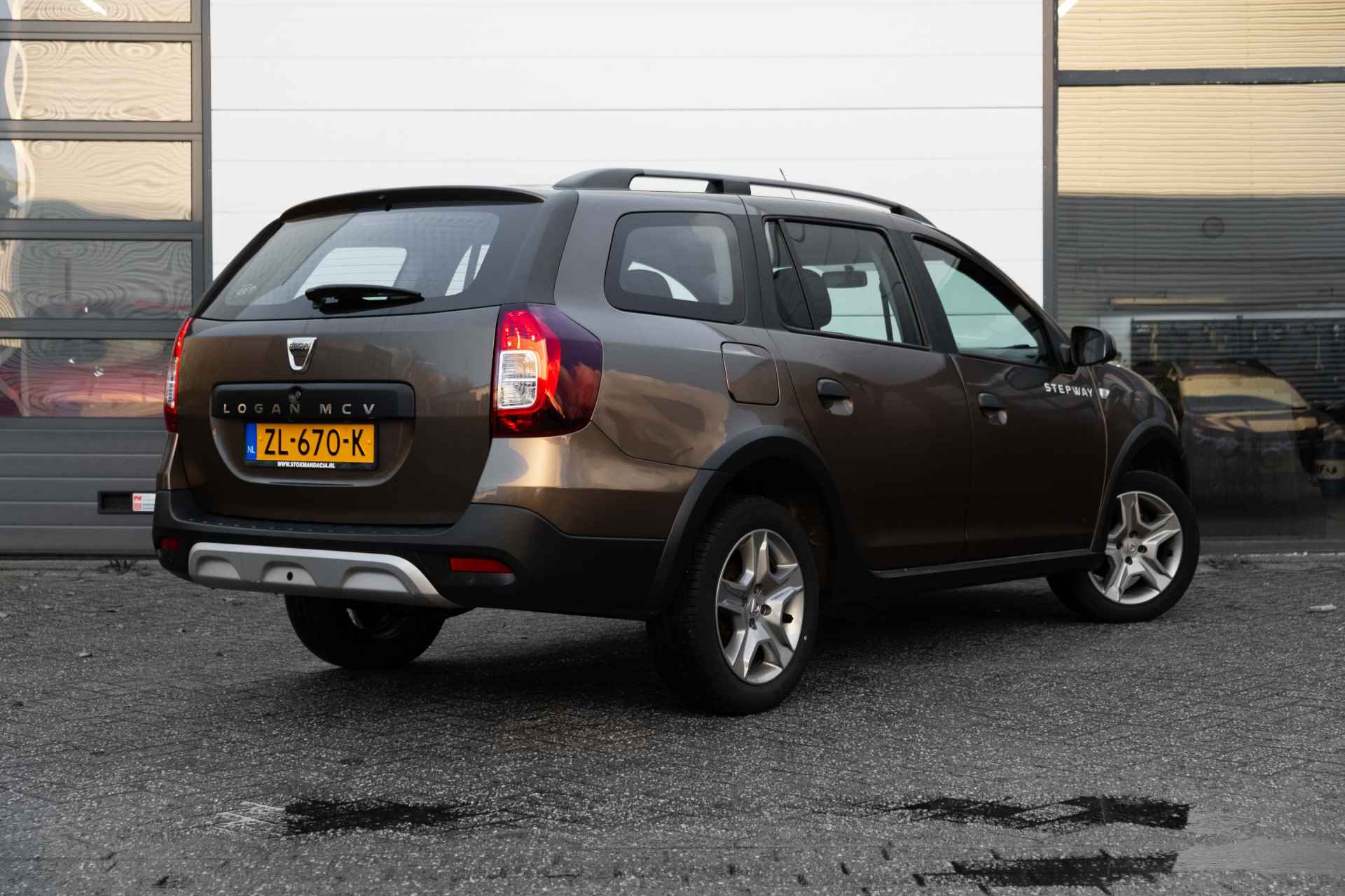 Dacia Logan MCV 0.9 TCe Stepway | Camera achter | NAVI | Cruise controle | | incl. Bovag rijklaarpakket met 12 maanden garantie | - 3/49