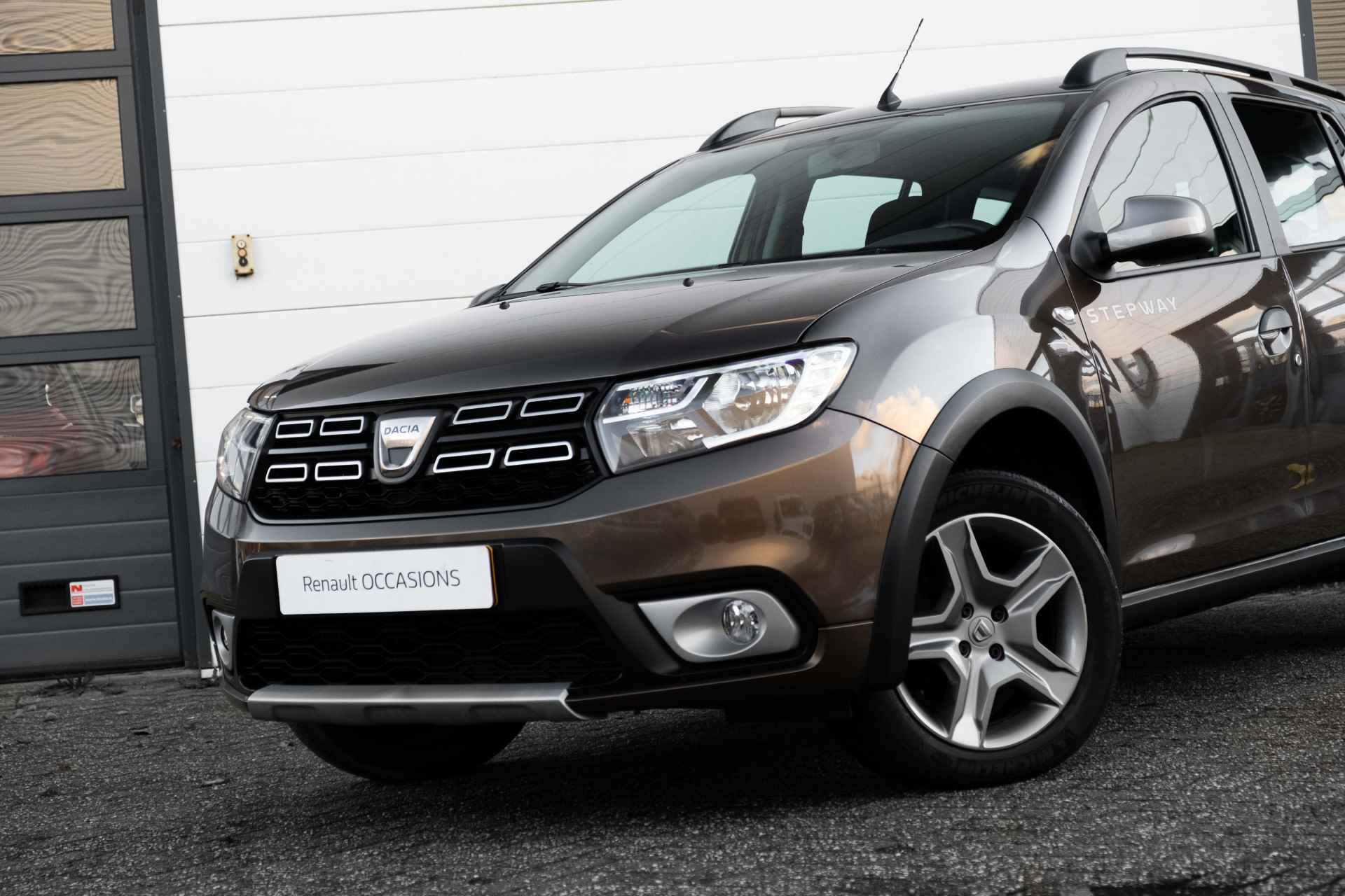 Dacia Logan MCV 0.9 TCe Stepway | Camera achter | NAVI | Cruise controle | | incl. Bovag rijklaarpakket met 12 maanden garantie | - 21/49