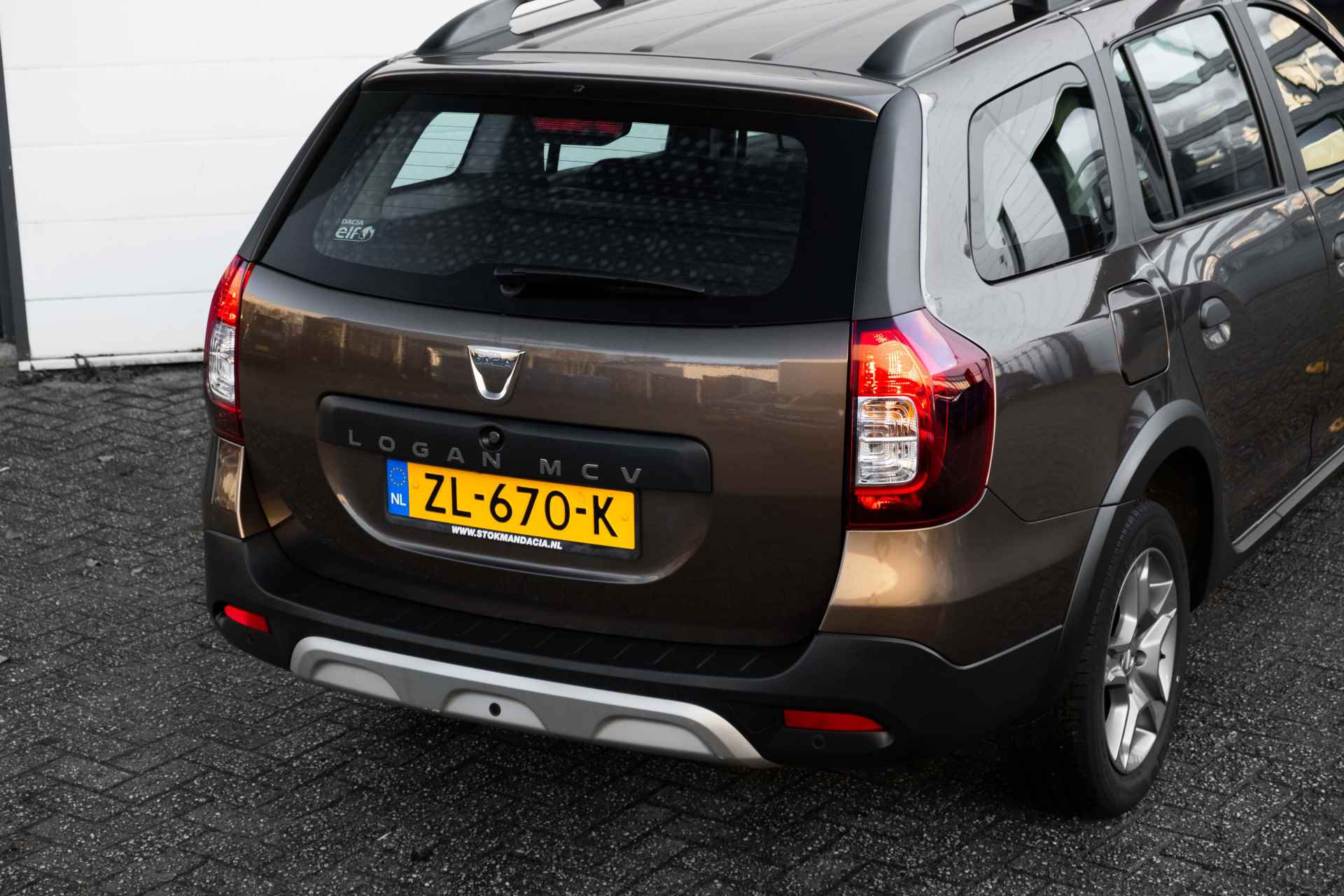 Dacia Logan MCV 0.9 TCe Stepway | Camera achter | NAVI | Cruise controle | | incl. Bovag rijklaarpakket met 12 maanden garantie | - 25/49