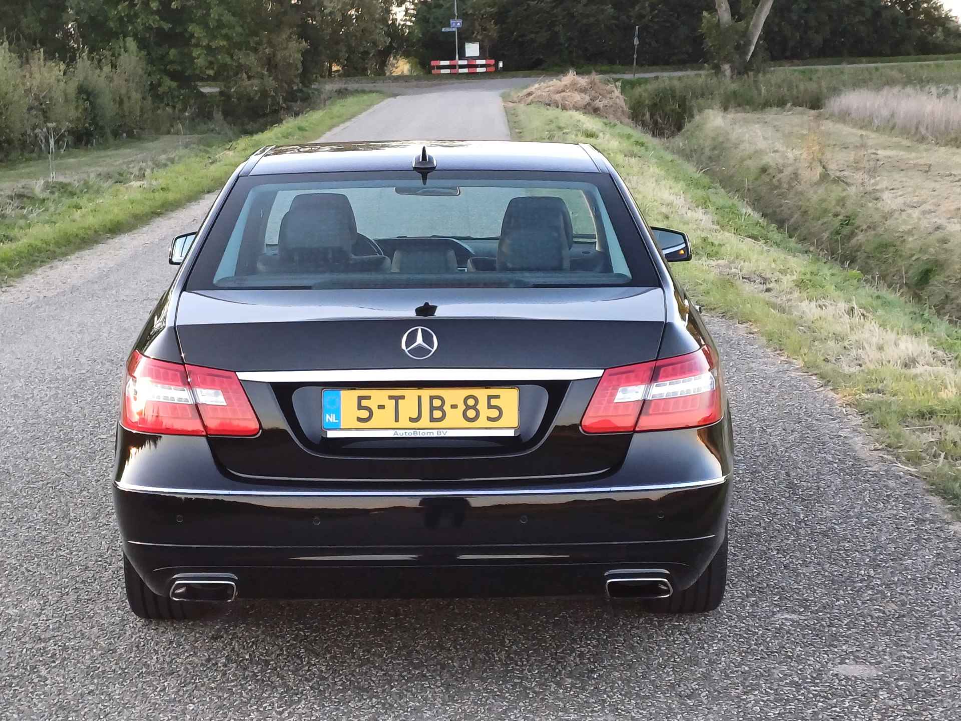 Mercedes-Benz E-Klasse 200 Ambition Avantgarde Xenon | Stoelverwarming | Navigatie - 8/50