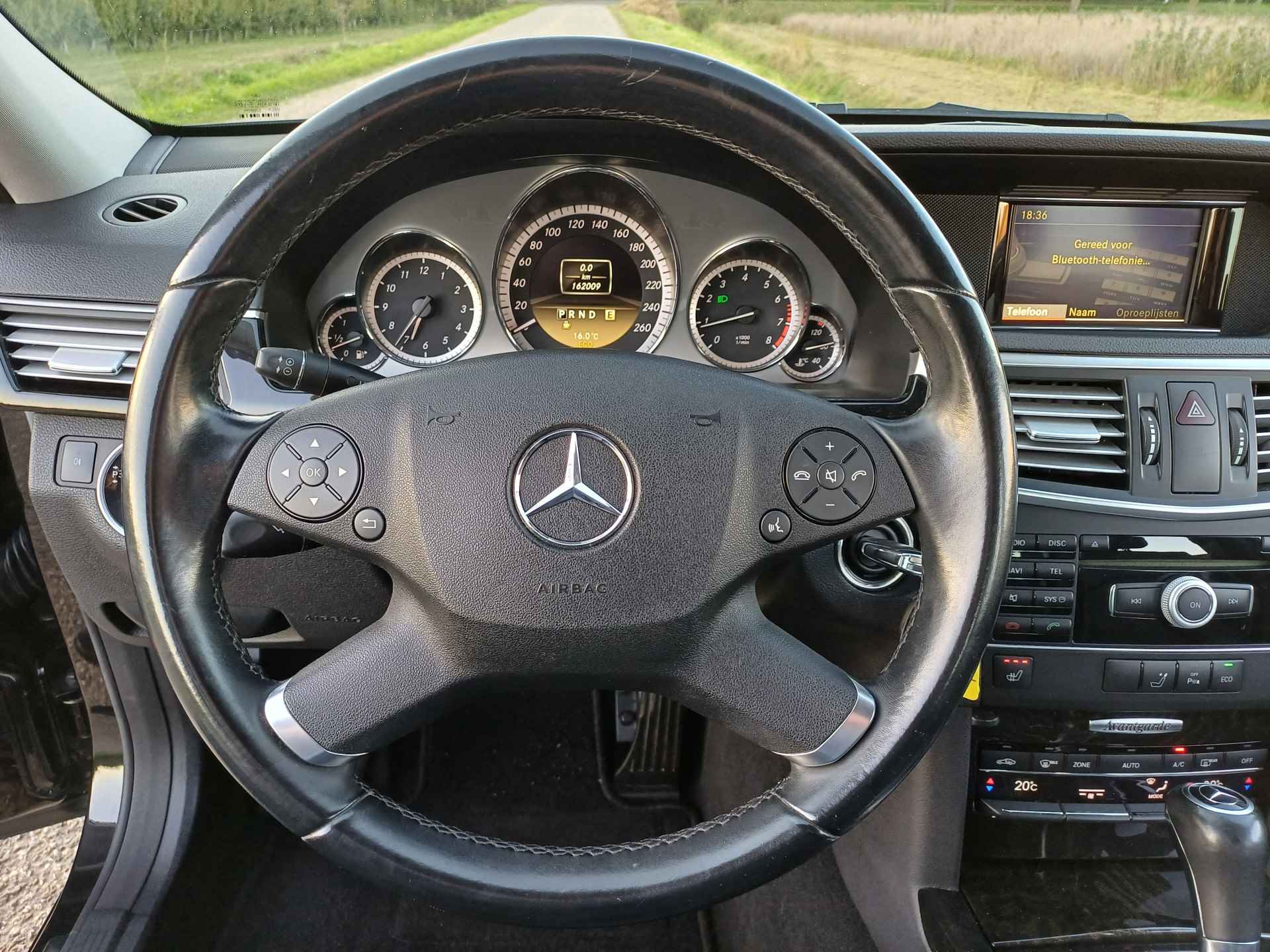 Mercedes-Benz E-Klasse 200 Ambition Avantgarde Xenon | Stoelverwarming | Navigatie - 40/50