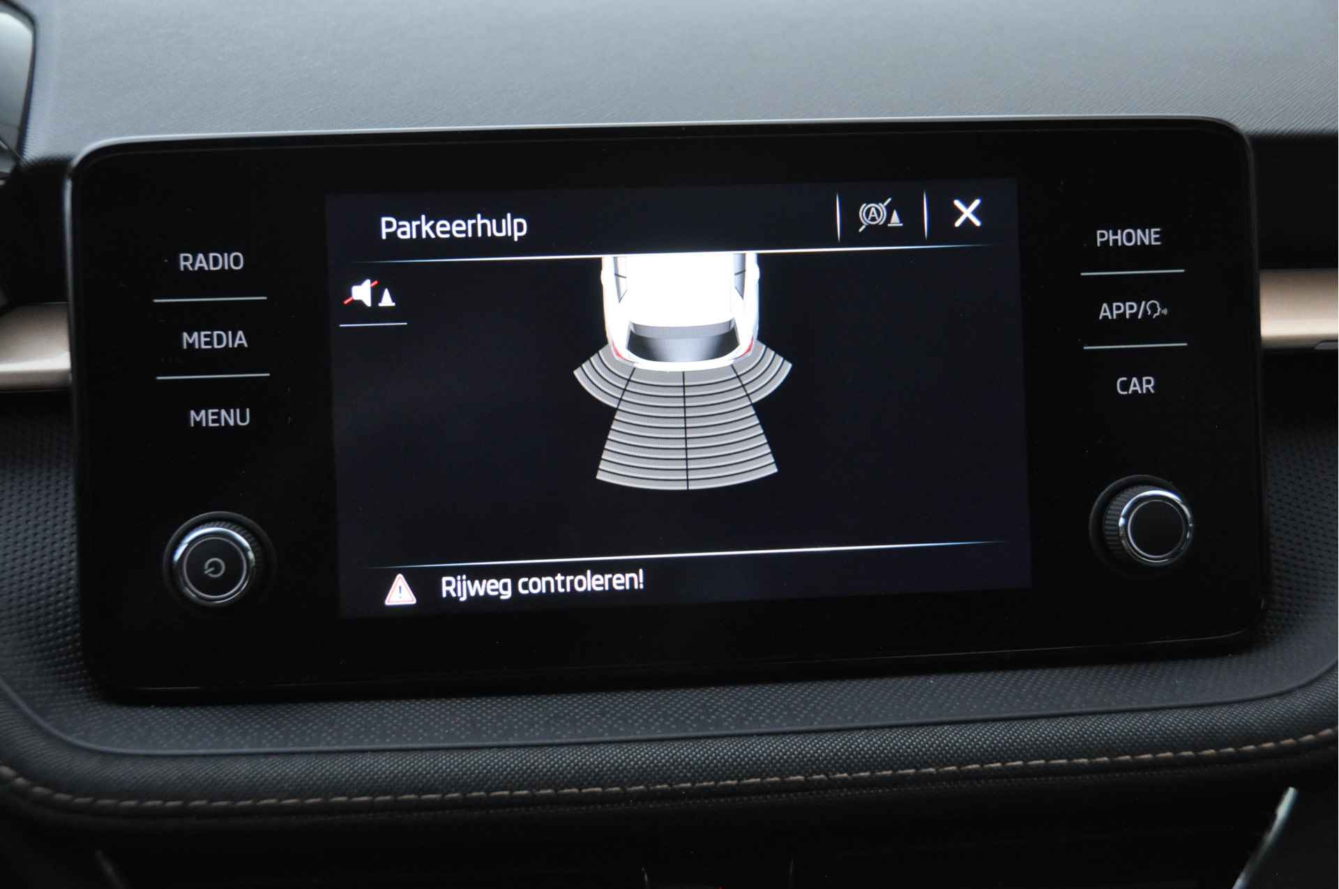 Škoda Fabia 1.0 TSI Business Edition DSG Stoelv. Keyless Apple Carplay Android Auto - 33/33