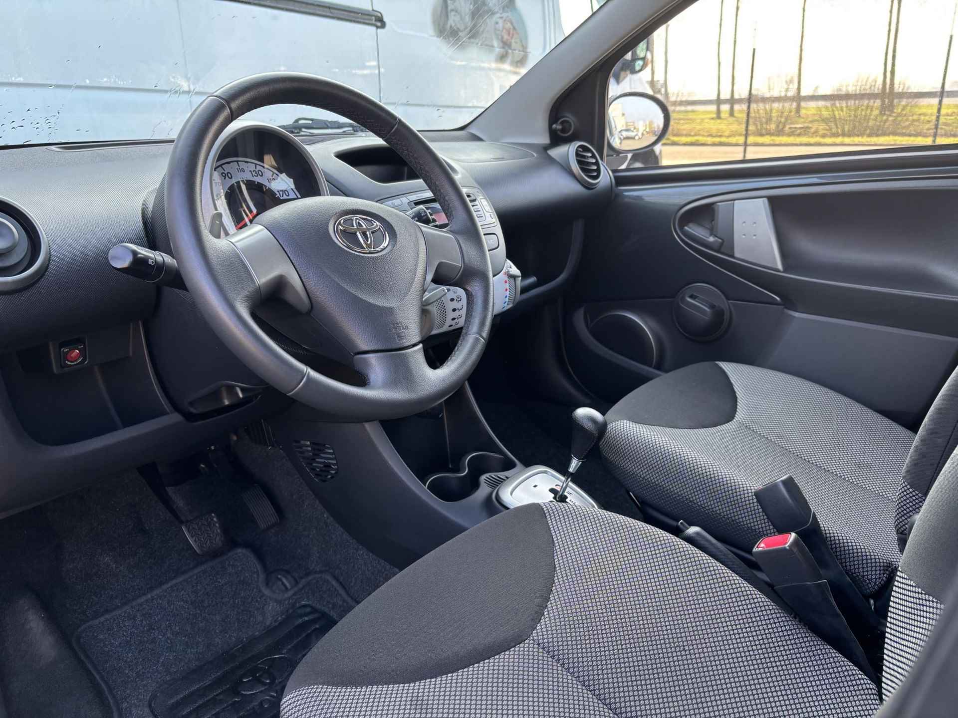 Toyota Aygo 1.0 VVT-i Aspiration | Automaat - 2/15