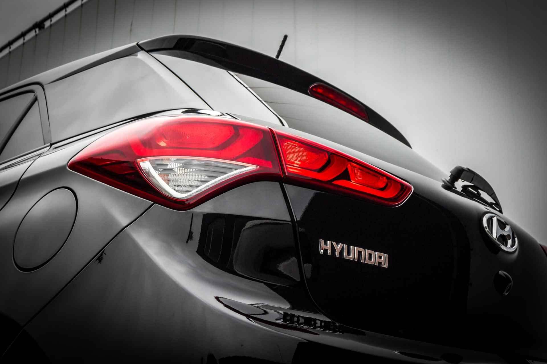 Hyundai i20 1.2 85 PK HP i-Motion Premium Panorama dak RIJKLAAR | Navi | 16 INCH LMV  | PDC  | Navigatie | Airco | - 14/33