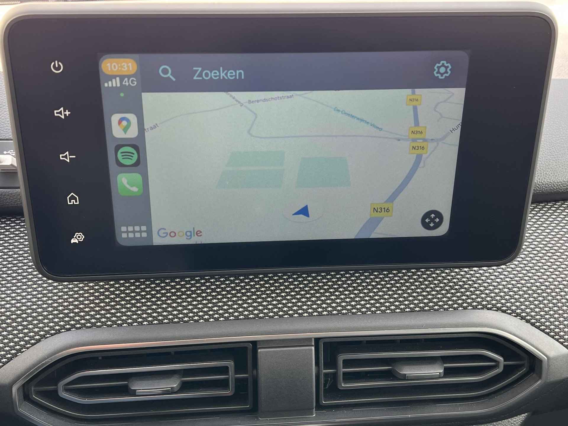 Dacia Jogger 1.0 TCe 110 Extreme 7p. / Zeven persoons / Navigatie via Apple Carplay of Android Auto / Stoelverwarming / - 5/49