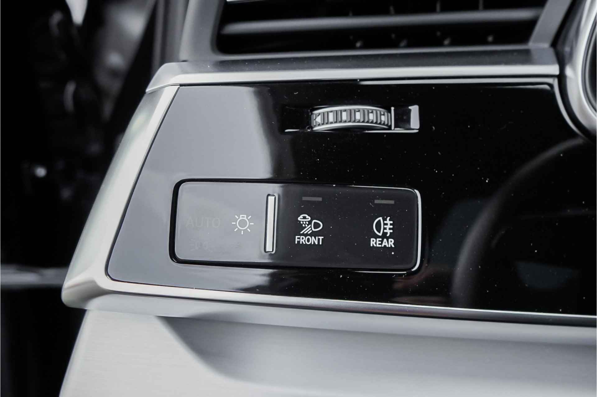 Audi Q7 60 TFSIe Quattro Competition Pano Luchtvering ACC HUD Trekhaak B&O Massage - 68/74