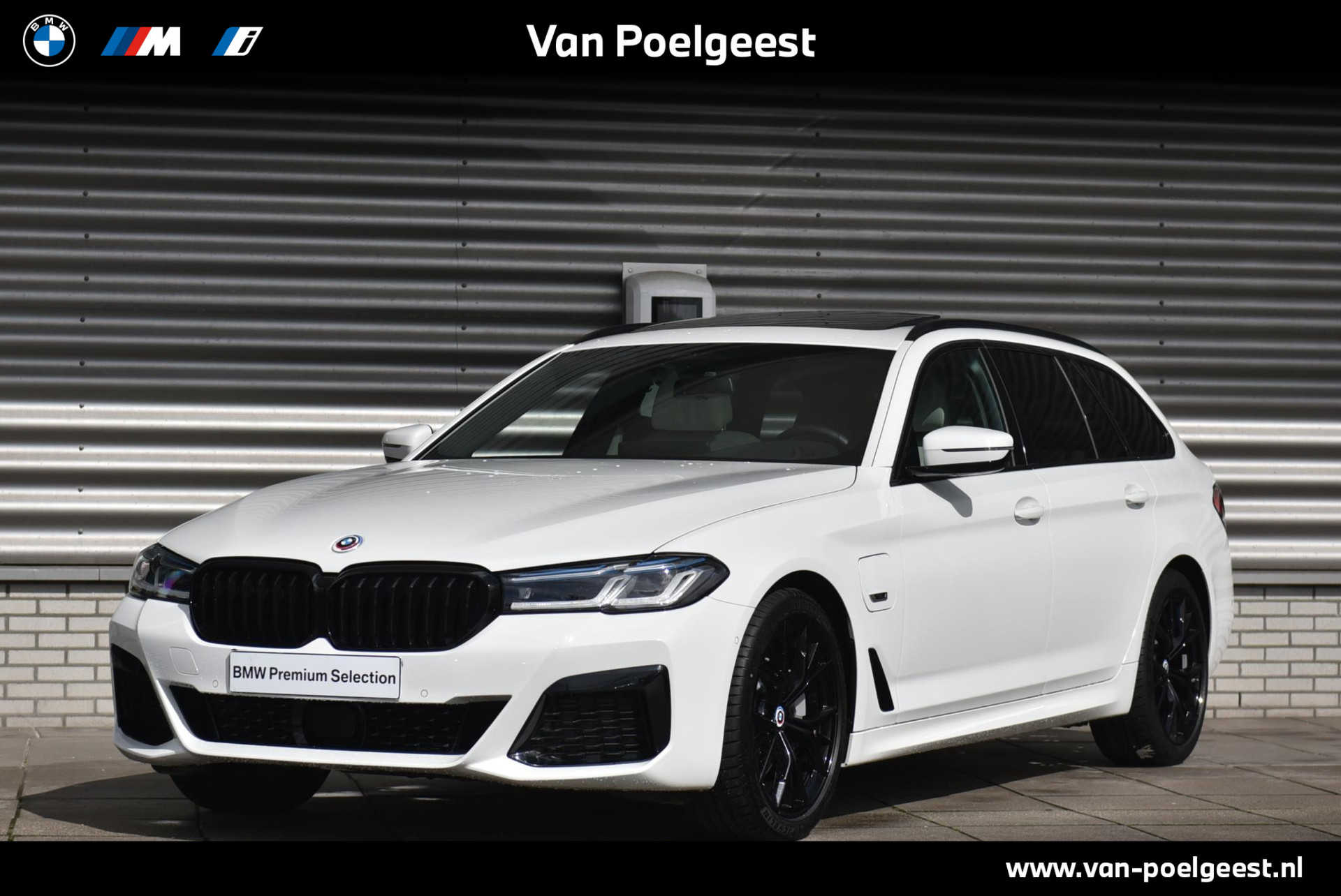 BMW 5 Serie Touring 530e xDrive High Executive / M Sport / Driving Assistant Professional / Panoramadak