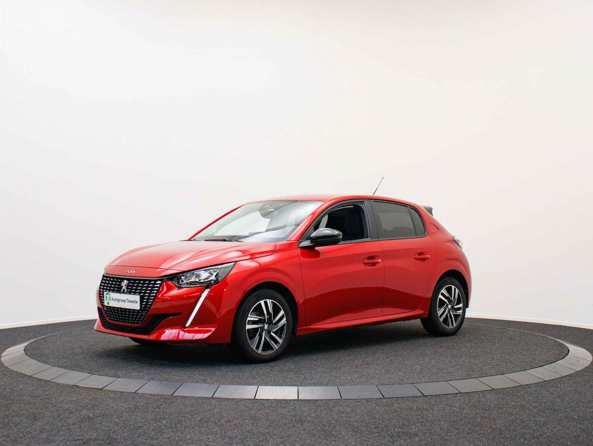 Peugeot 208 1.2 PT Allure Pack | Navigatie | Private lease 399 p.m. - 12/41